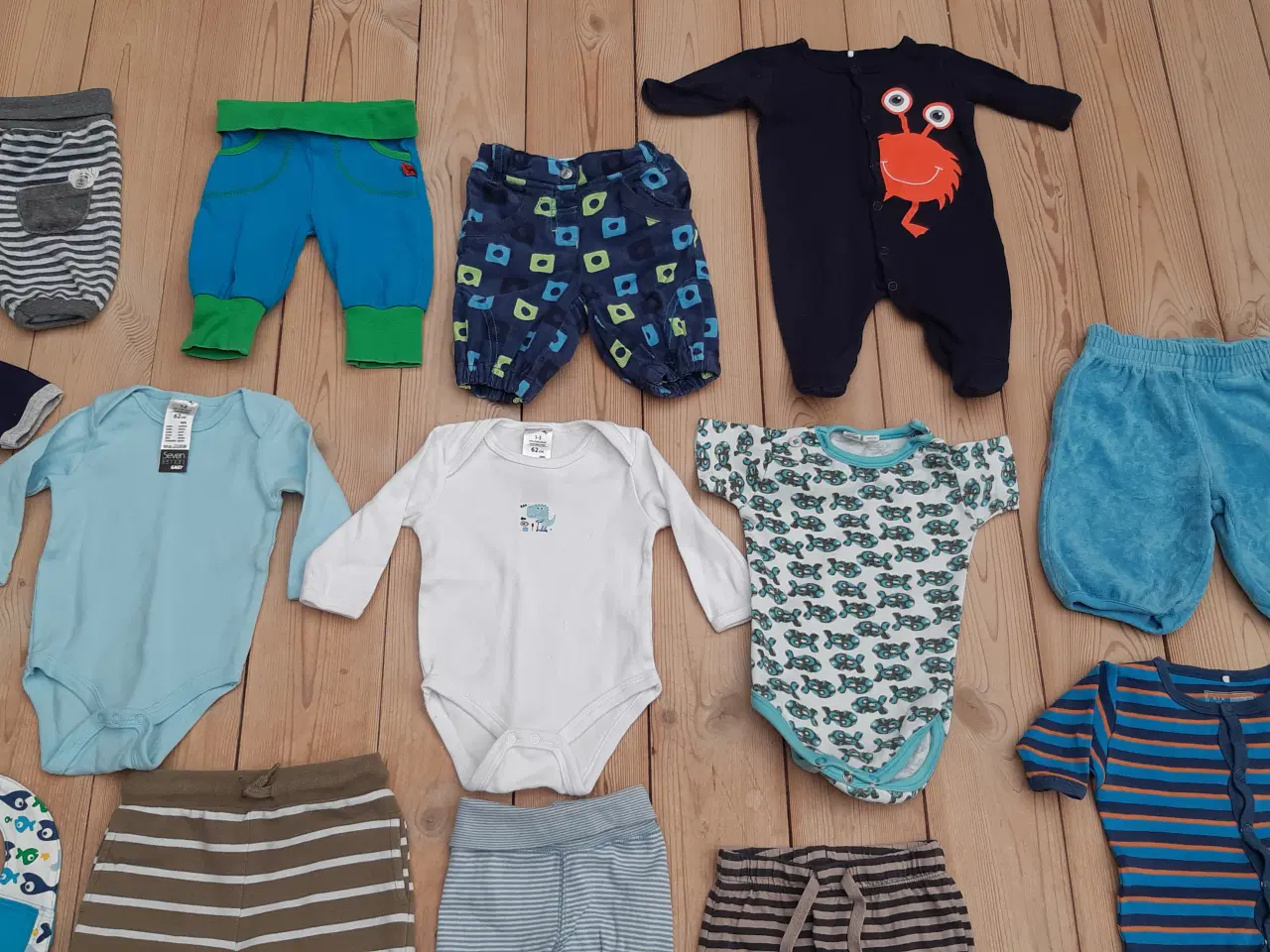 Billede 3 - STR 50/56 og 62/68 - OGSÅ NYT TØJ - se alle fotos