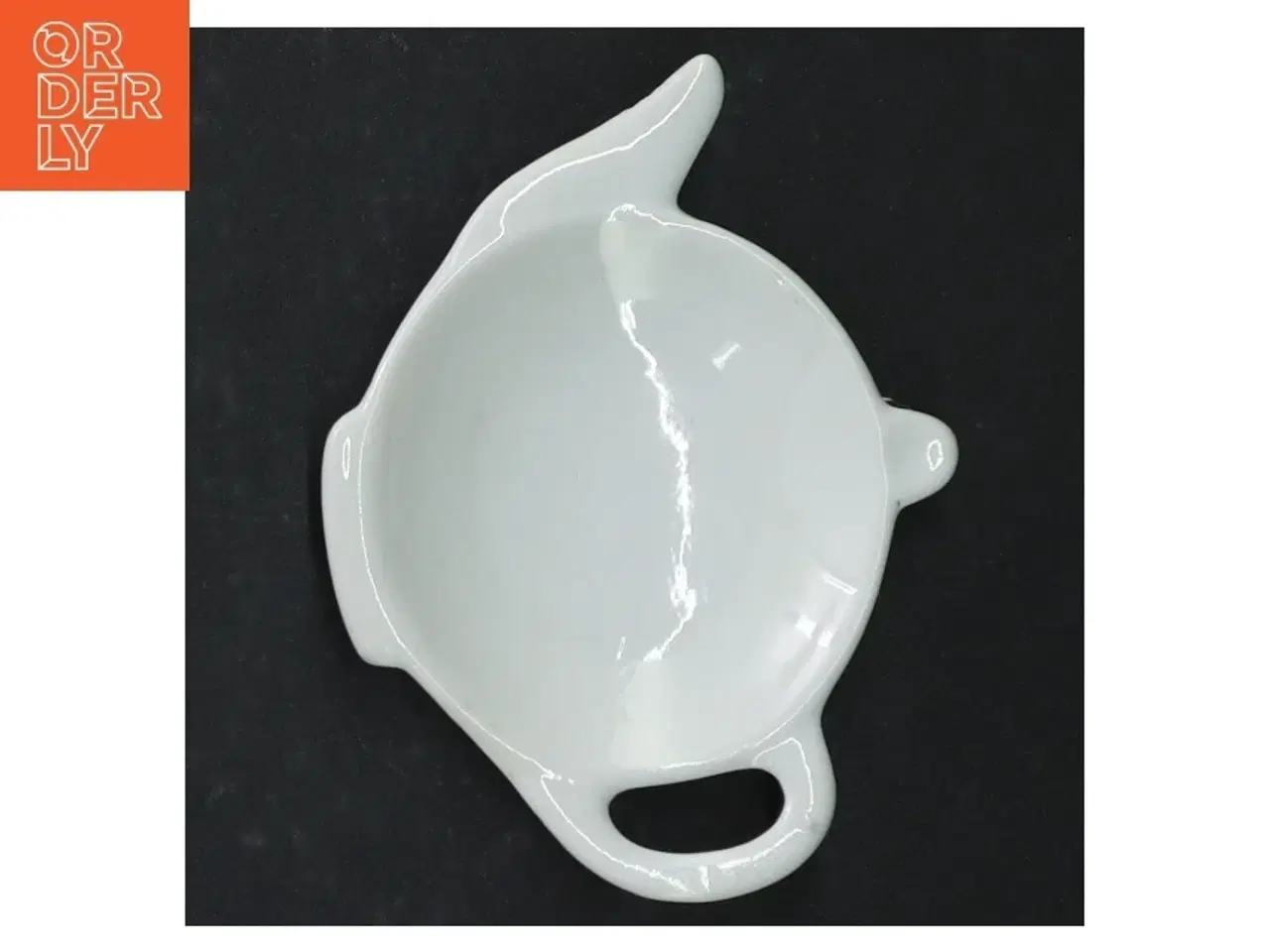 Billede 4 - Hvid porcelænsfad i tekandeform (str. 12 x 9 cm)