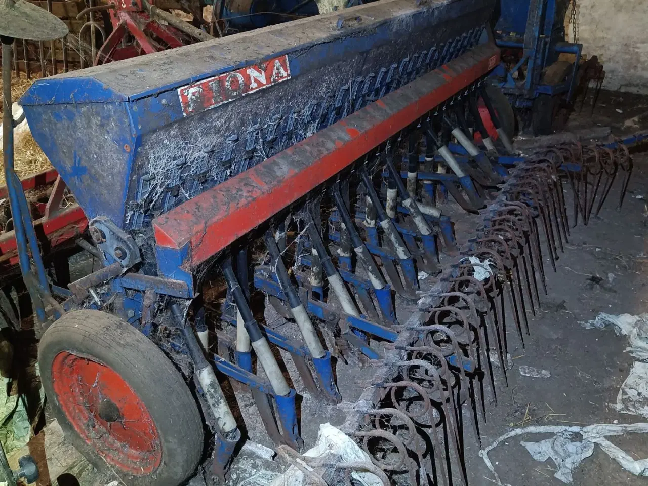 Billede 4 - Fiona med Doublet-Record harve med 2,5 m Fiona såmaskine til reservedele