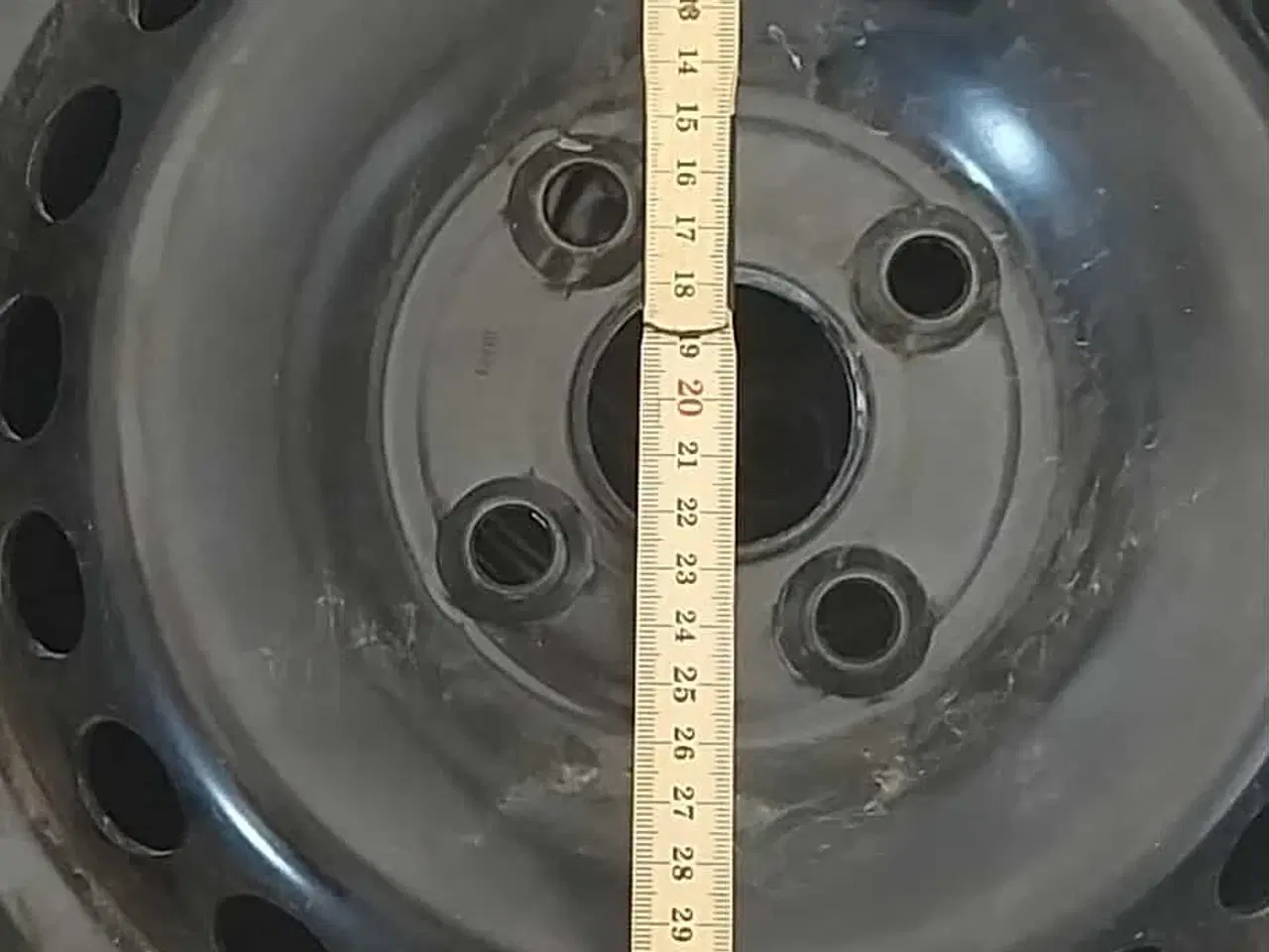 Billede 4 - Vinterdæk med fælge til Hyundai I 10, næsten nye