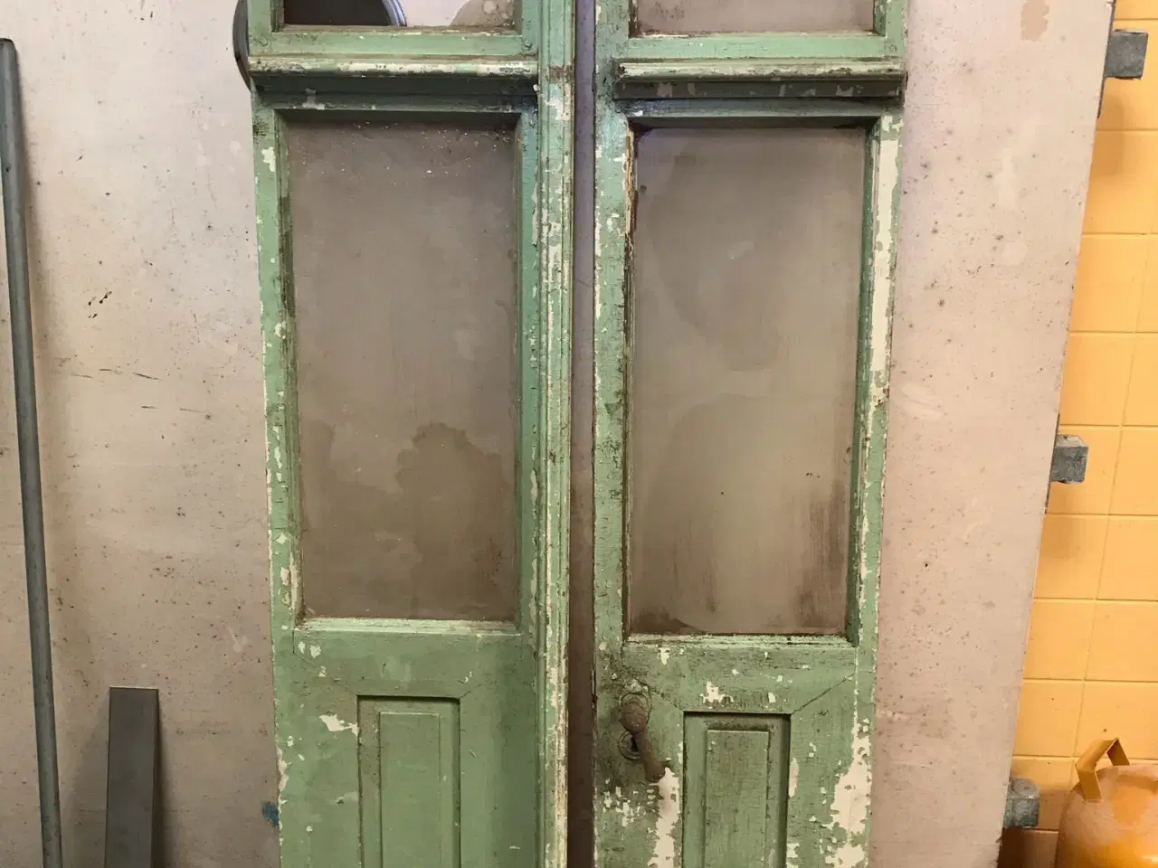 Billede 1 - klassiske døre med ruder og sprosser