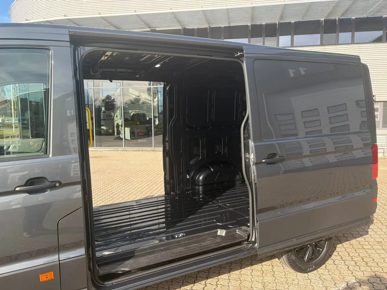 Billede 10 - MAN TGE 3.180 A8 L3H2, Kassevogn