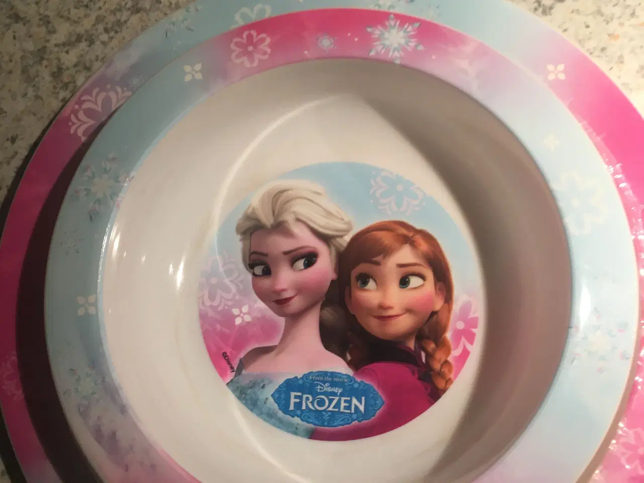 Billede 2 - Helt ny Frozen dyb og flad tallerken hård plast