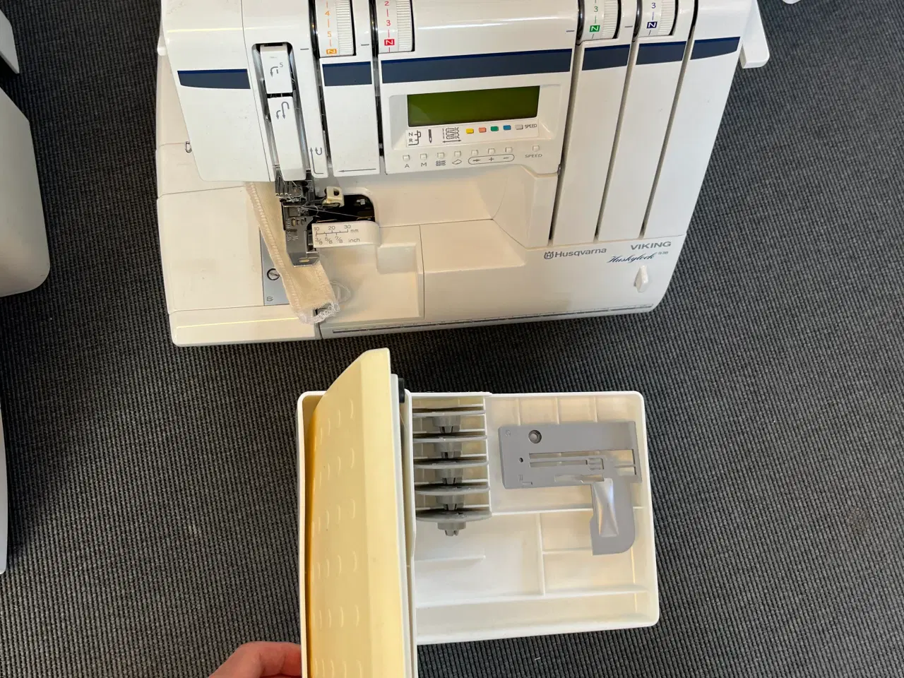 Billede 2 - Husqvarna overlock / coverlock