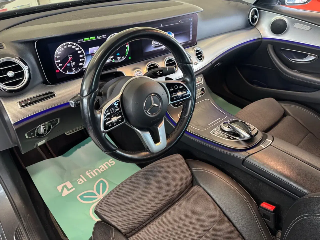 Billede 8 - Mercedes E300 de 2,0 Avantgarde aut.