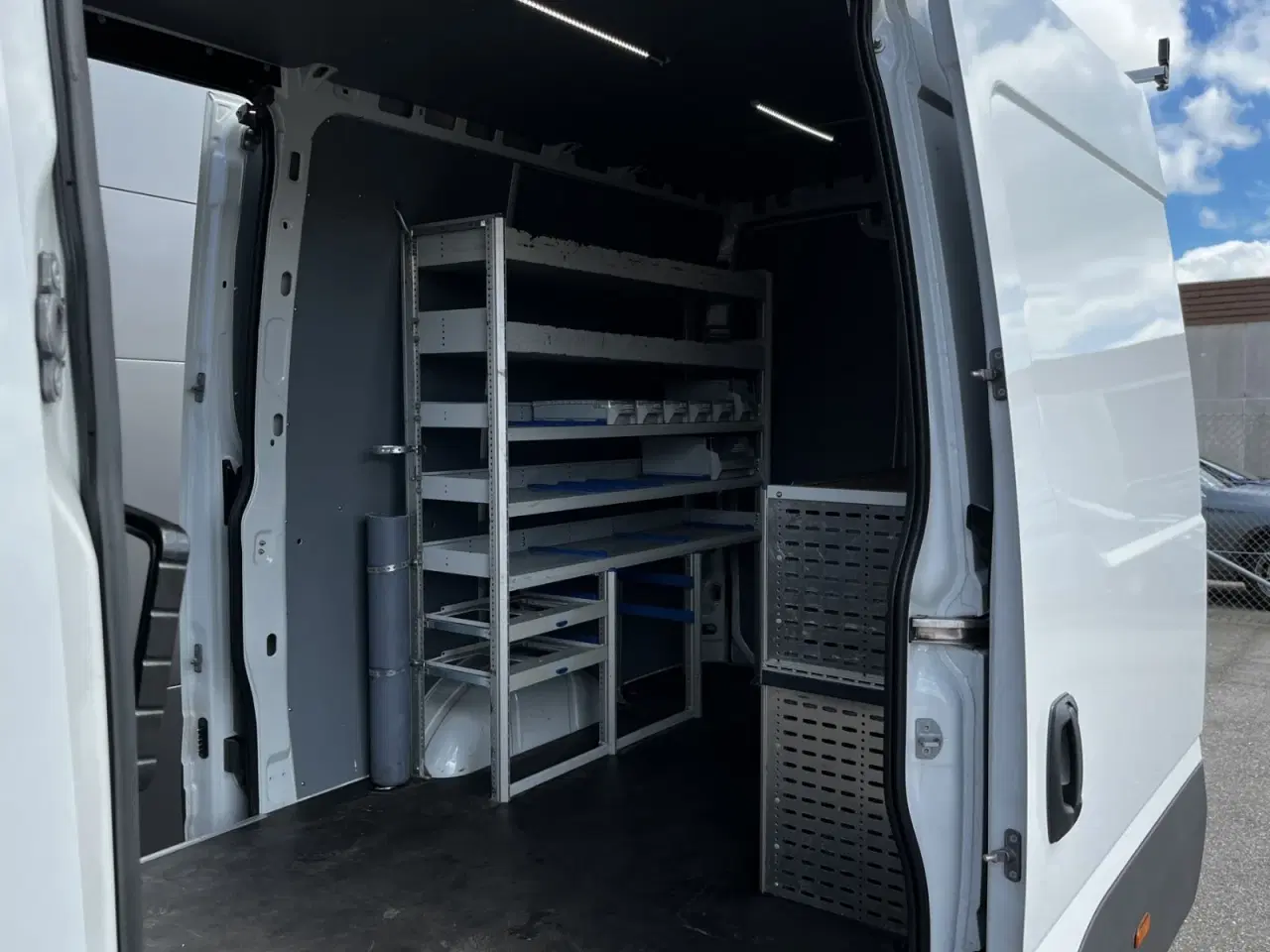 Billede 13 - Iveco Daily 3,0 35S18 12m³ Van AG8