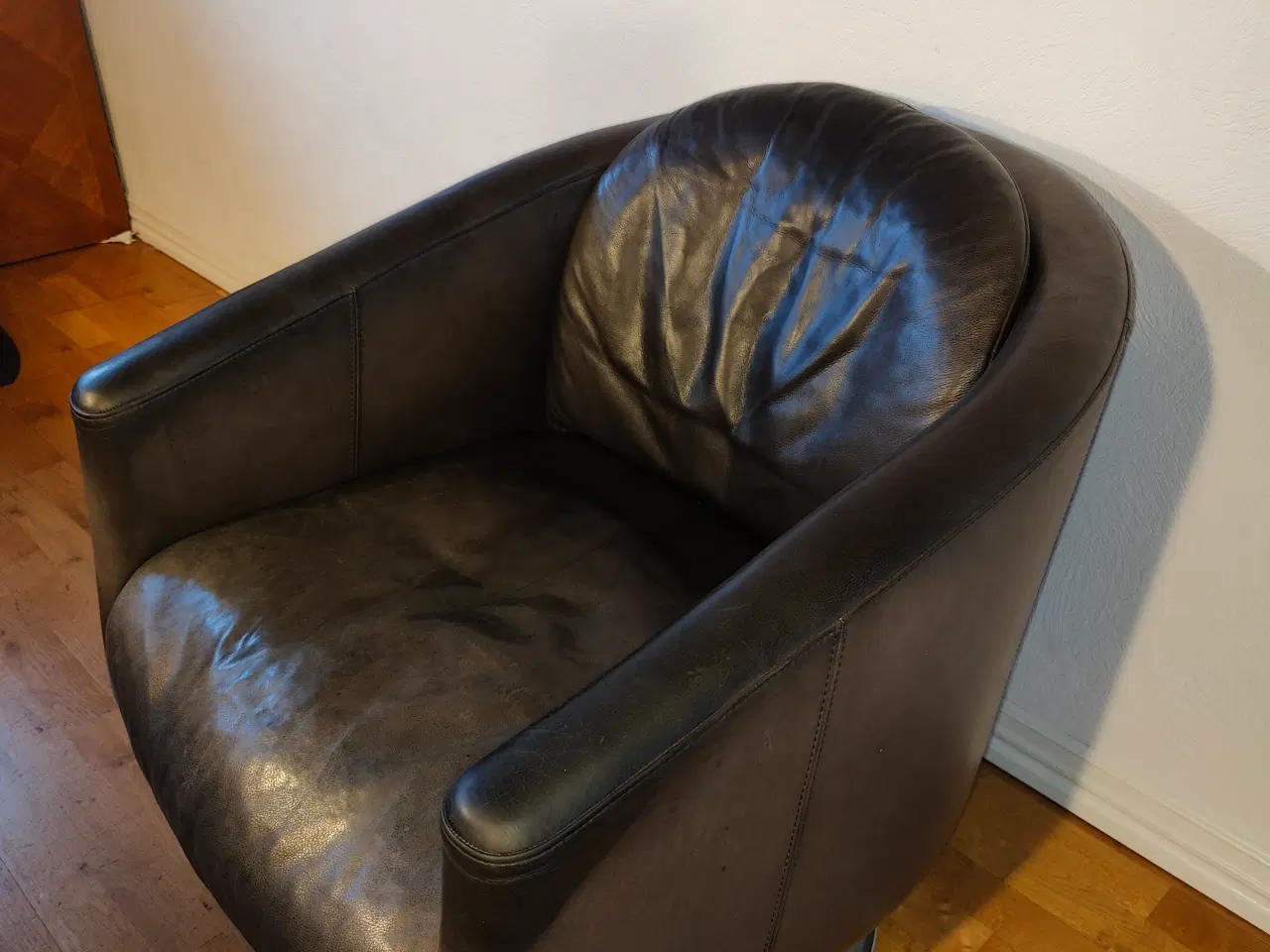 Billede 1 - Natuzzi læderstol med drejefod ( Nypris 10.000 )