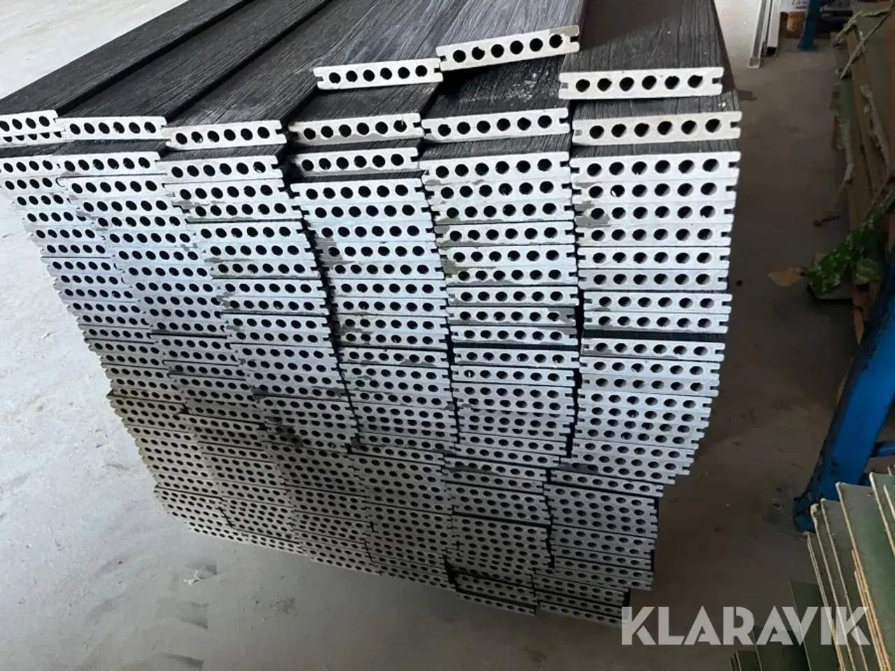 Billede 10 - Kompositbrædder Kirkedal 2 meter 216 styk