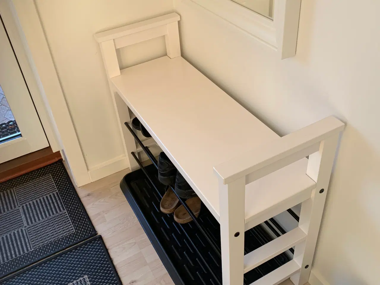 Billede 2 - Ikea Hemnes entresæt i hvid.