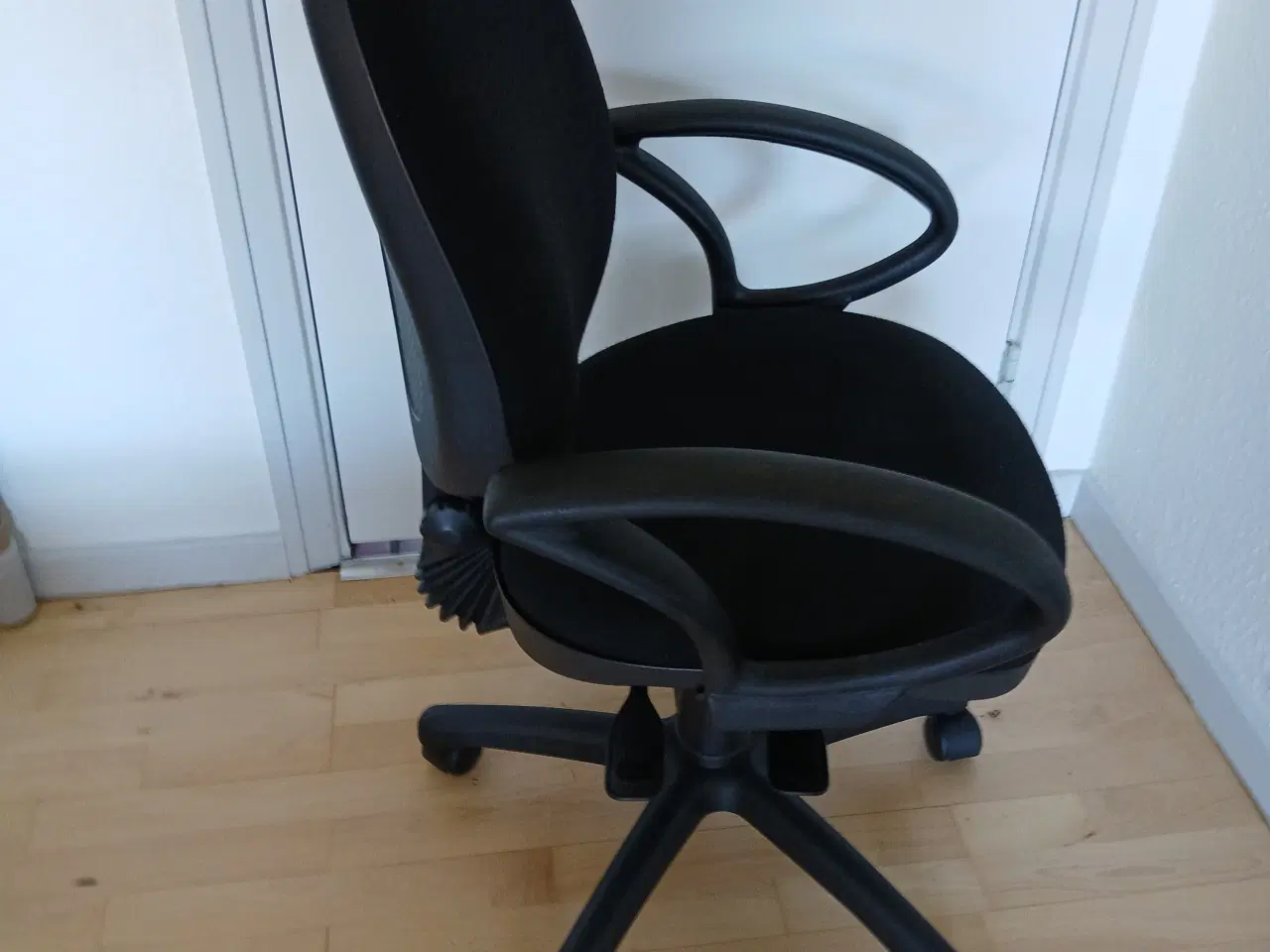 Billede 2 - Fin Kontorstol 