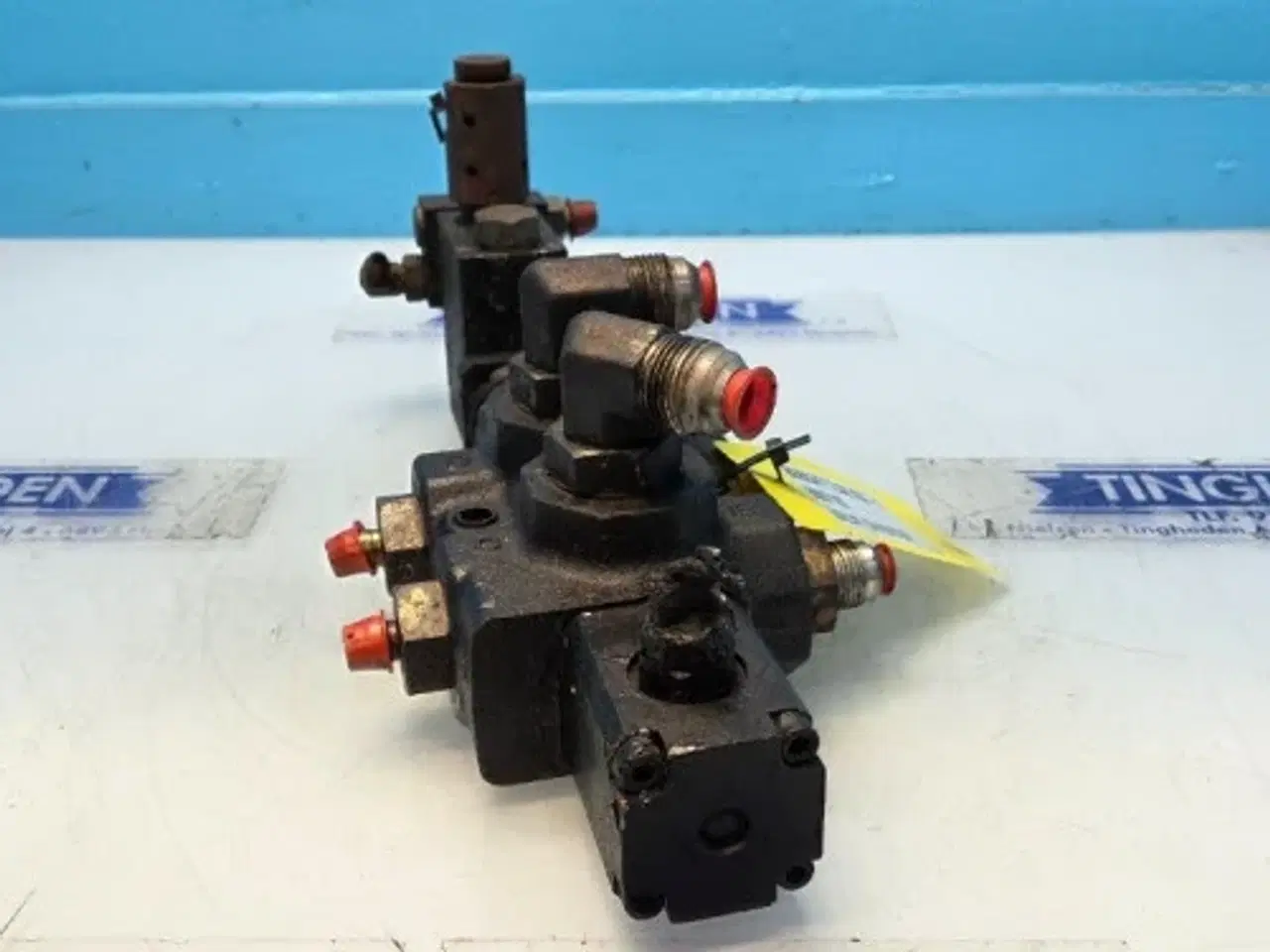 Billede 8 - Bobcat  TL38.70X  Omskifterventil 6687192