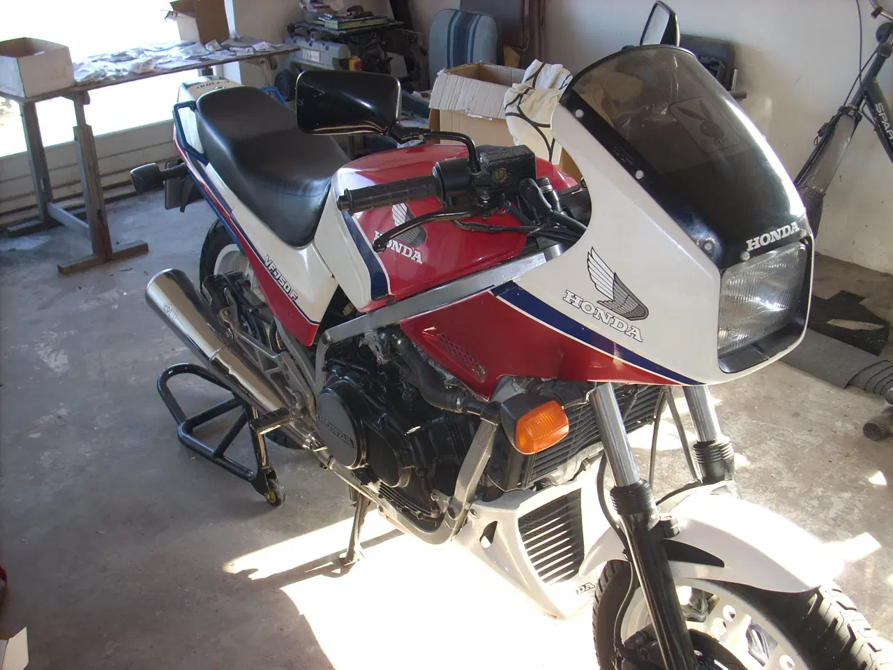 Billede 8 - Honda vf750f 