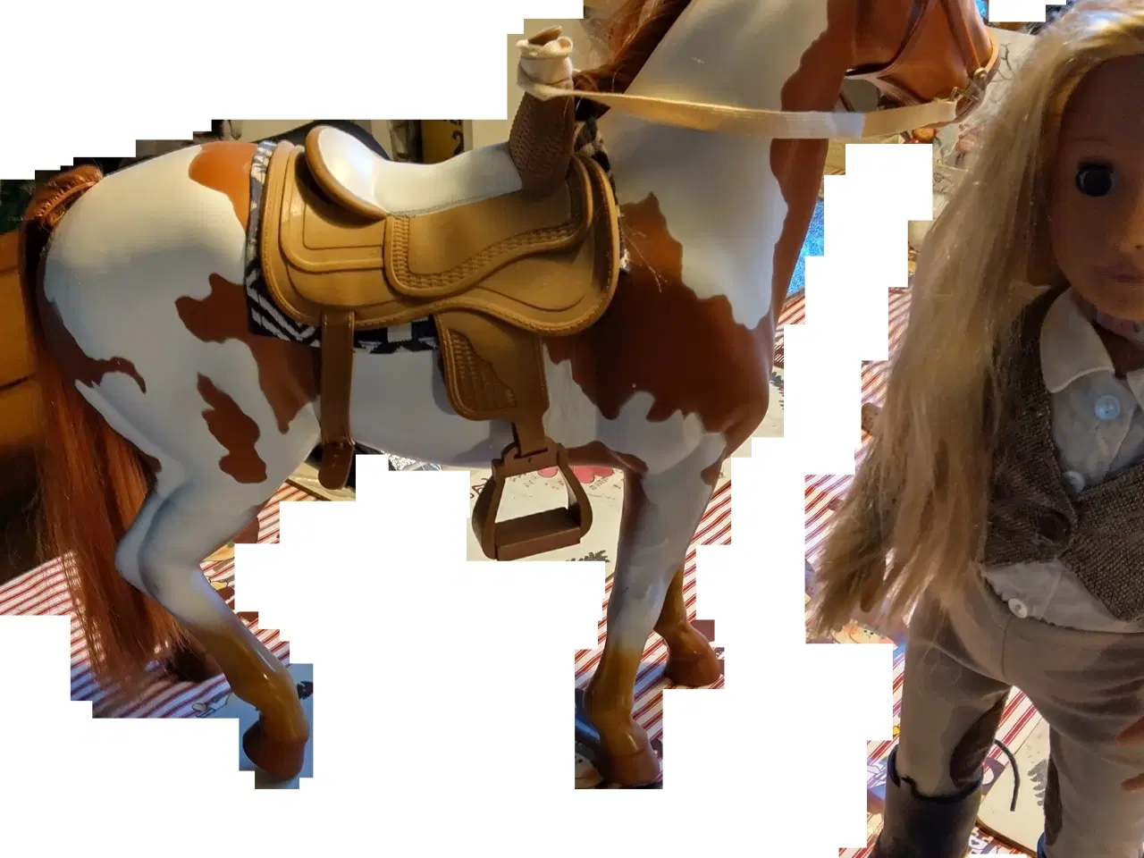 Billede 4 - Stor Dukke og Hest