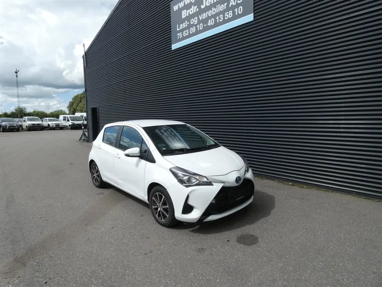 Billede 1 - Toyota Yaris 1,5 Hybrid H2 E-CVT 100HK 5d Trinl. Gear