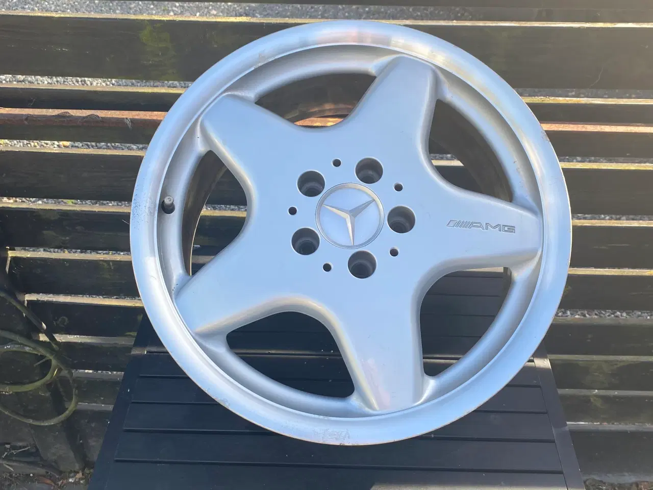 Billede 3 - Amg fælg i fin stand har været til en c36 Amg. 