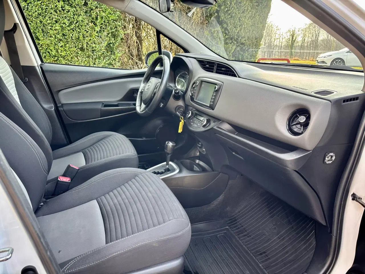 Billede 11 - Toyota Yaris 1,5 Hybrid H2 E-CVT 100HK 5d Trinl. Gear