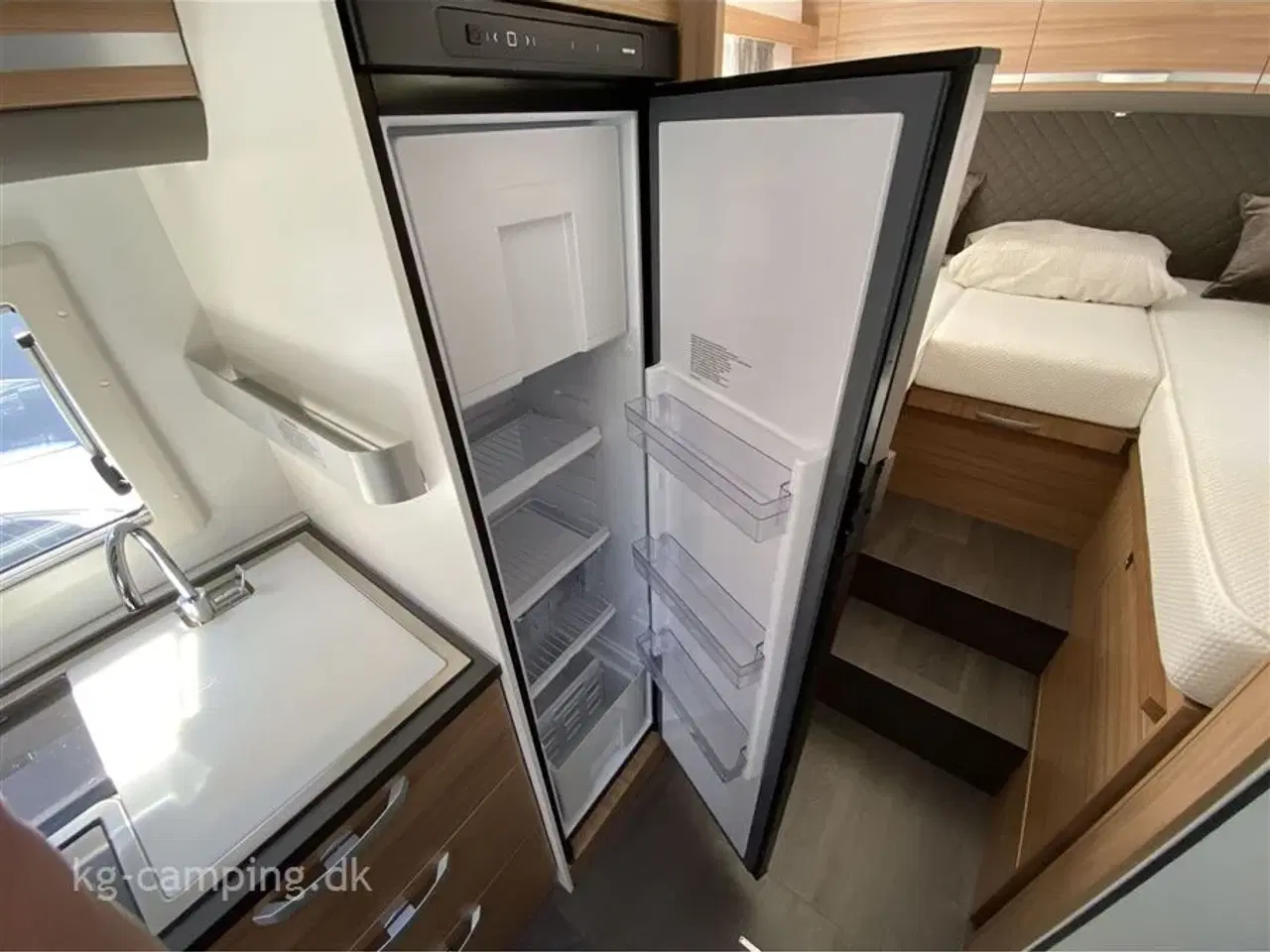 Billede 15 - 2021 - Adria Coral AXESS S600 SL   Særdeles velholdt CORAL Axcess autocamper