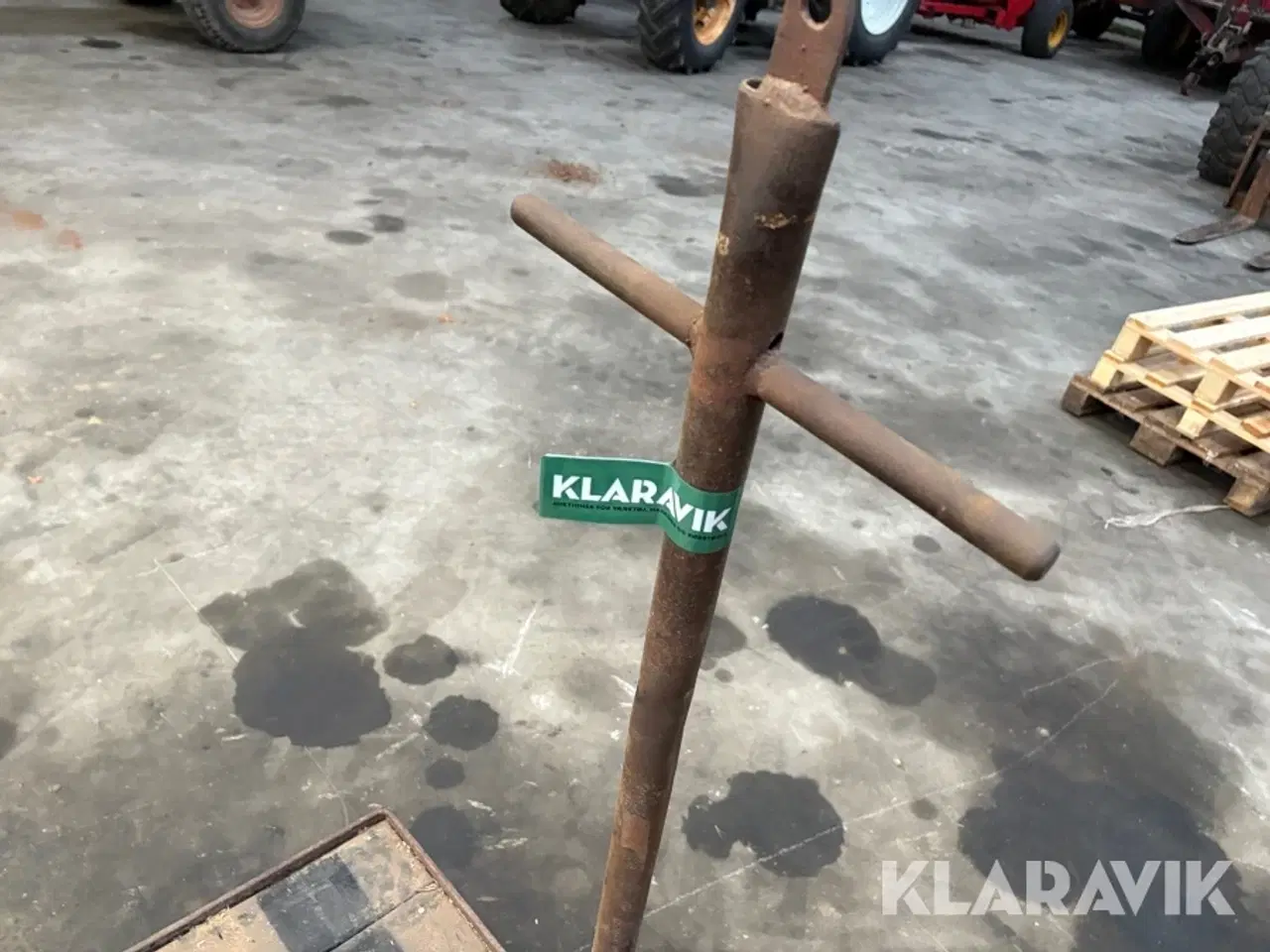 Billede 12 - Små haveredskaber og lille vogn