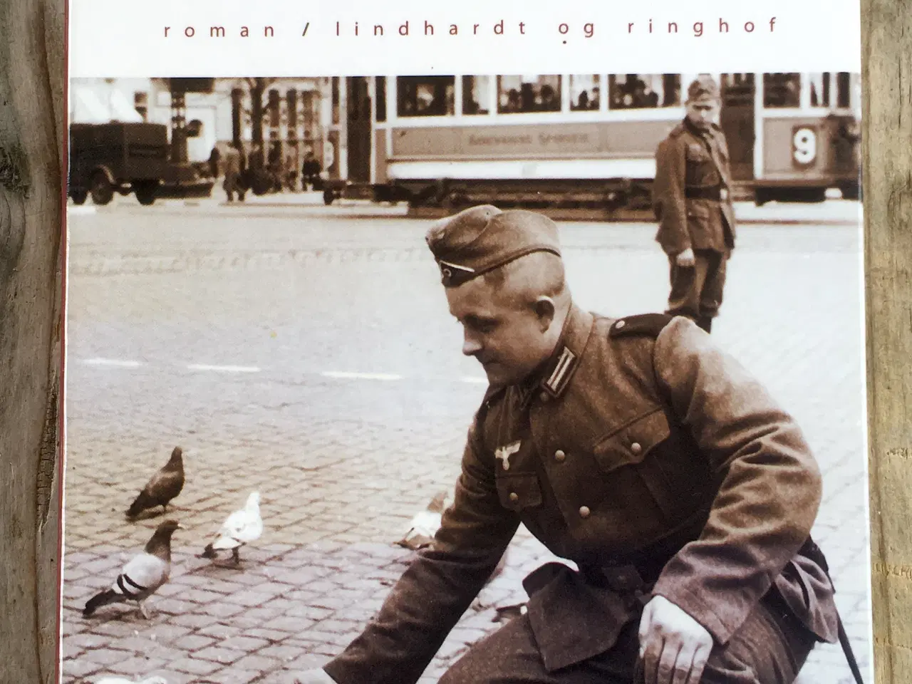 Billede 1 - Flødeskumsfronten, Peter Fogtdal, genre: Drama