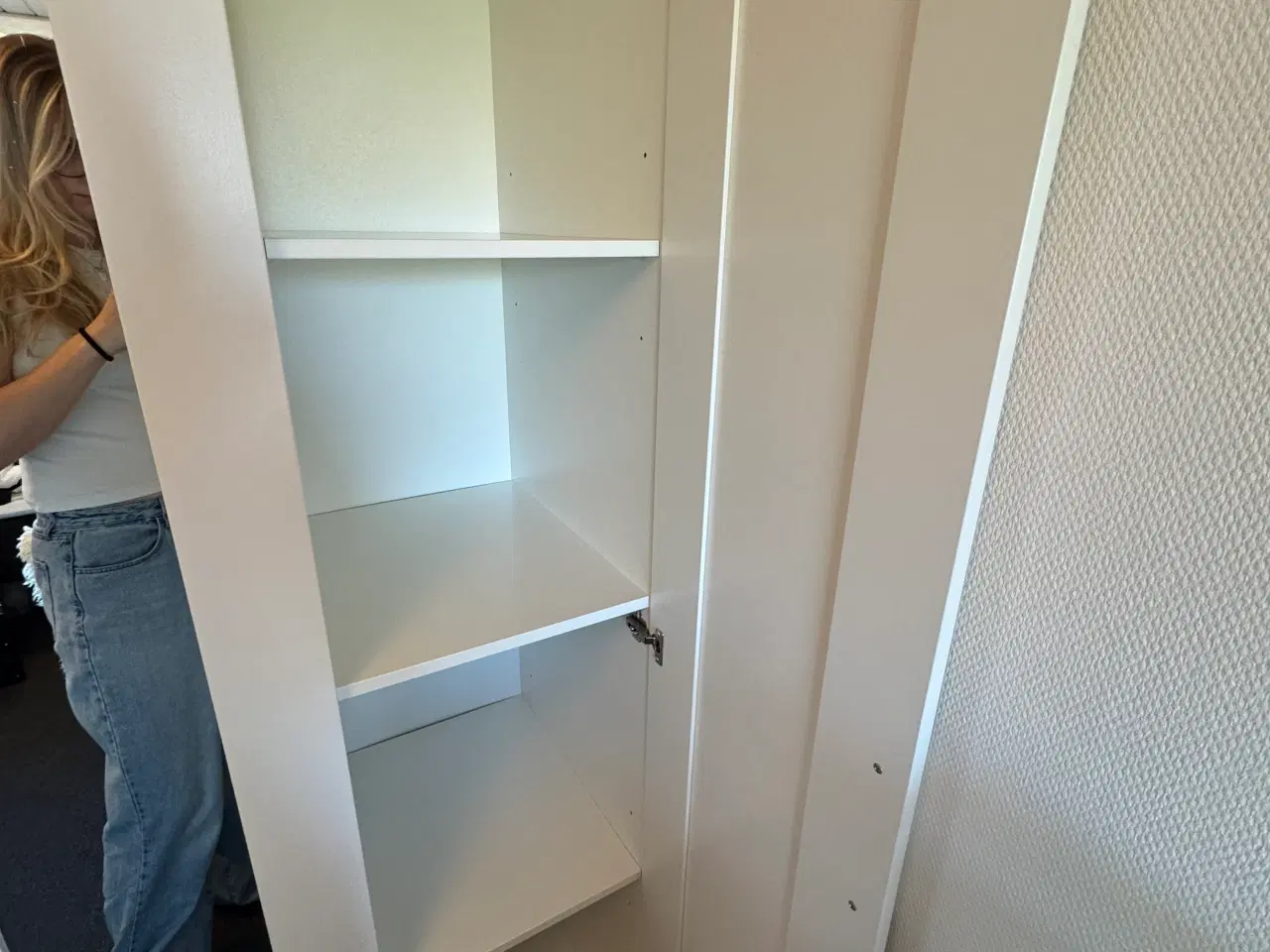 Billede 2 - IKEA Brimnes garderobeskab 