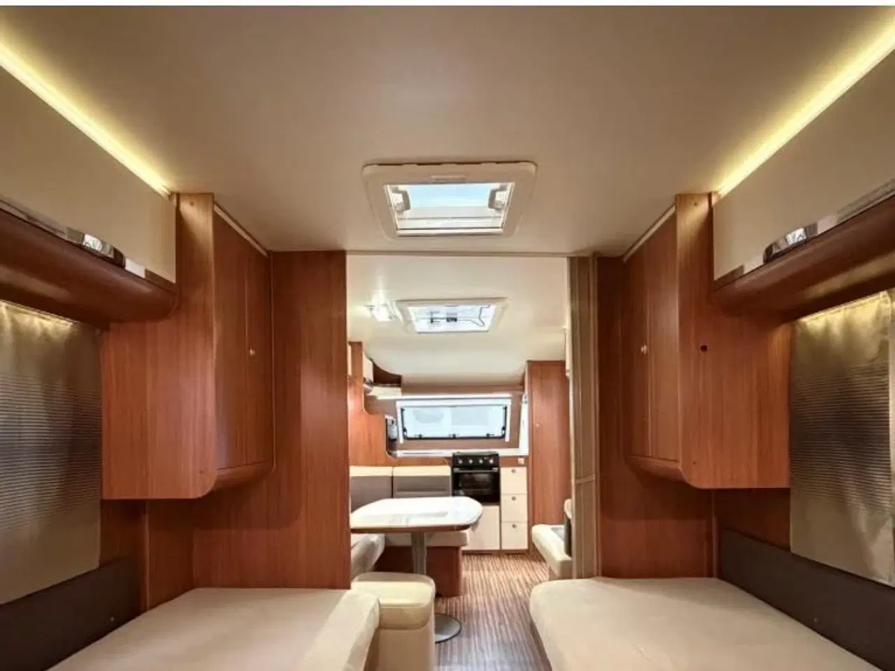 Billede 4 - Super flot Adria Adora 613 HT