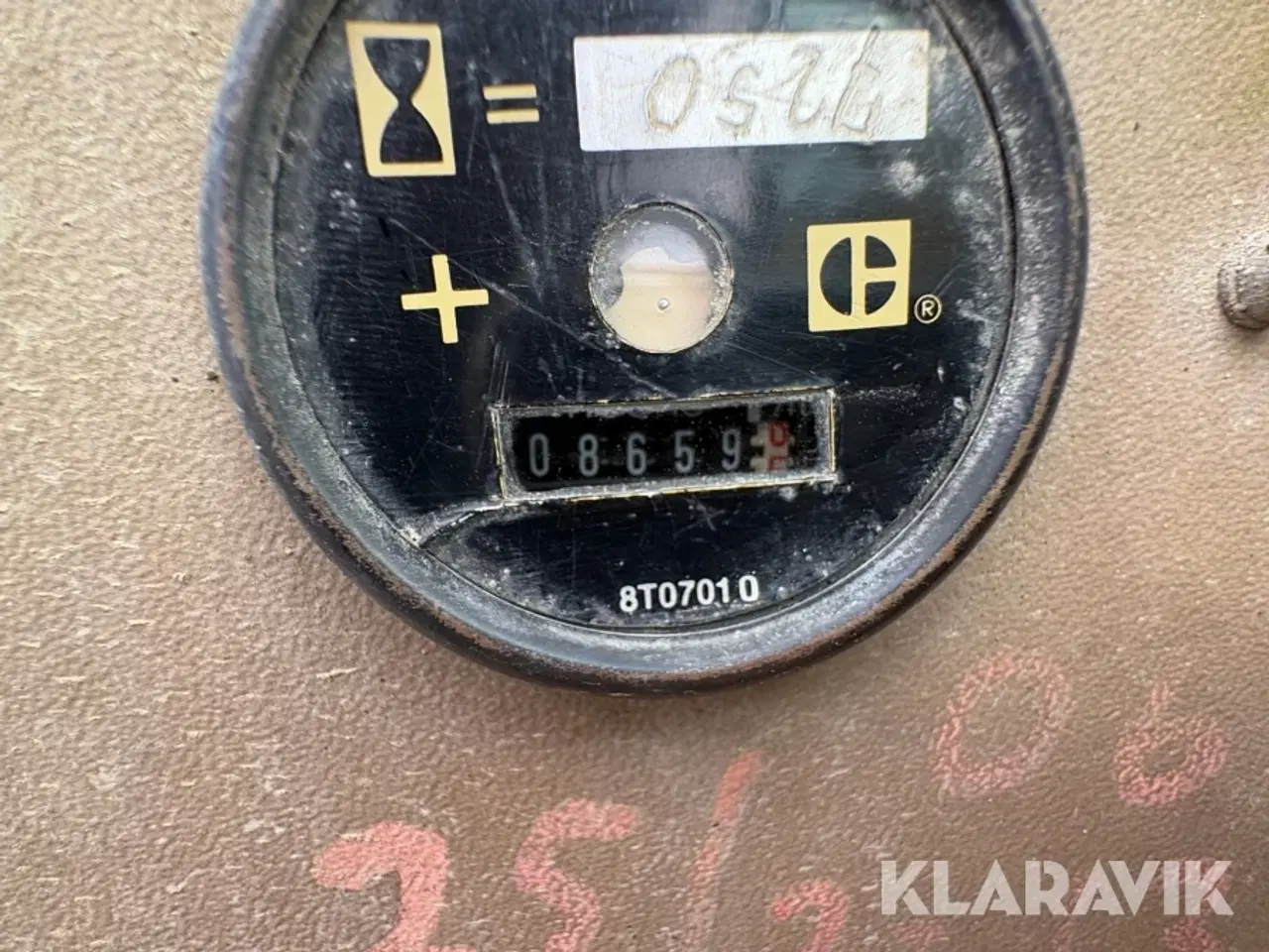 Billede 11 - Gravemaskine Caterpillar 219 ombygget med Knebel boretårn og Fassi kran