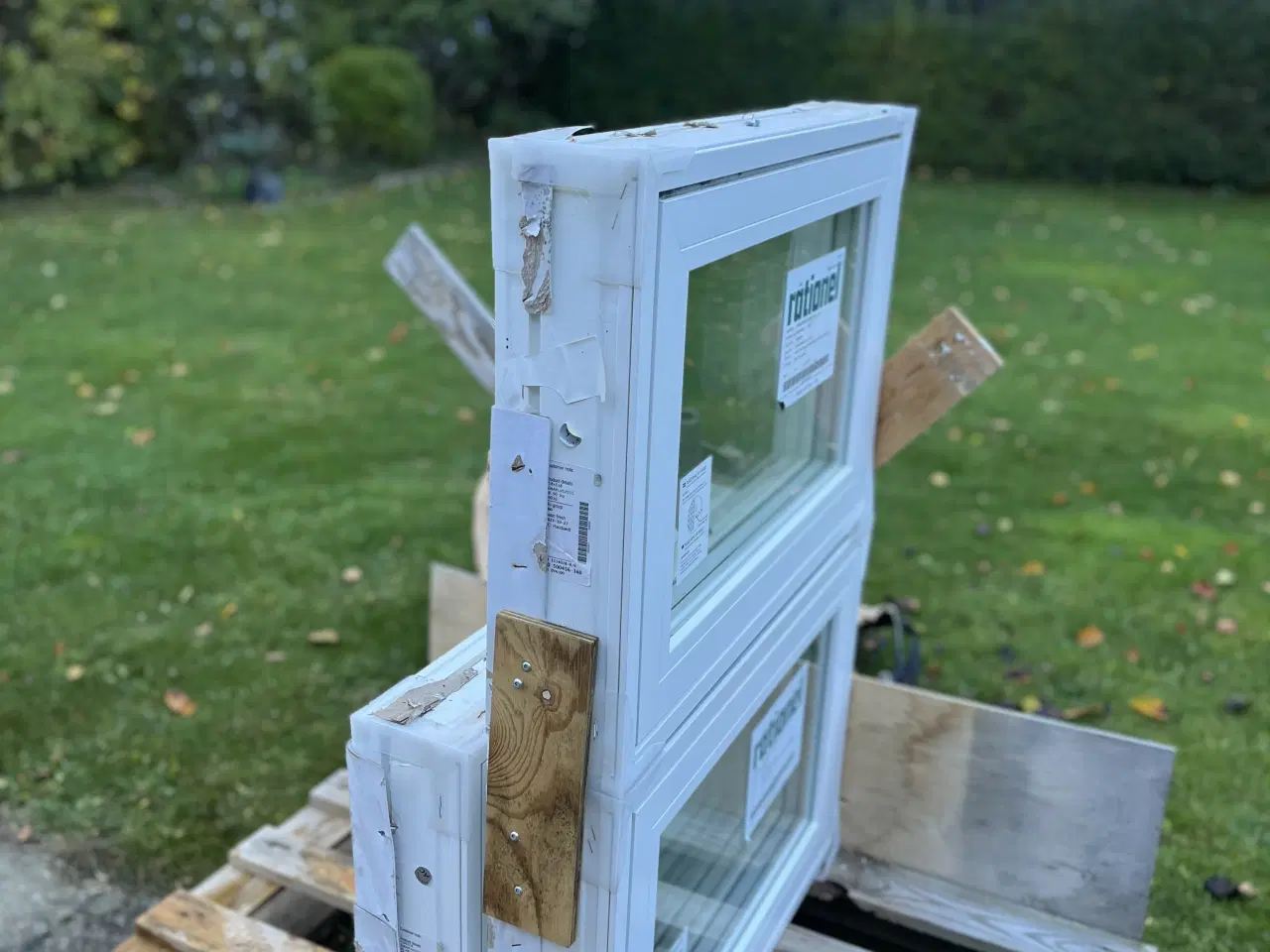 Billede 2 - Rationel træ alu vinduer 6 x fejlmål pris pr. Stk.