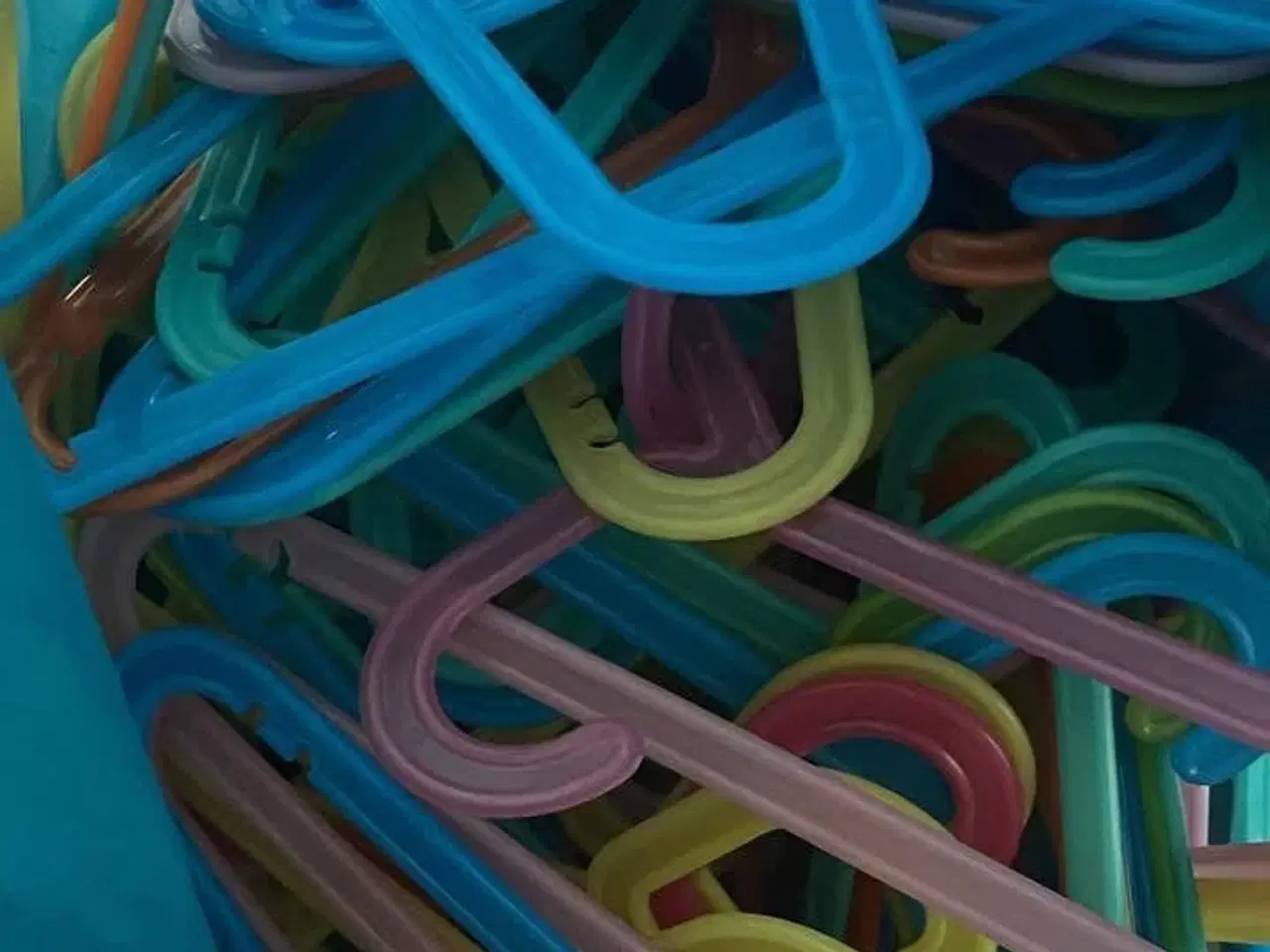 Billede 1 - Ikea børne bøjler sælges. 