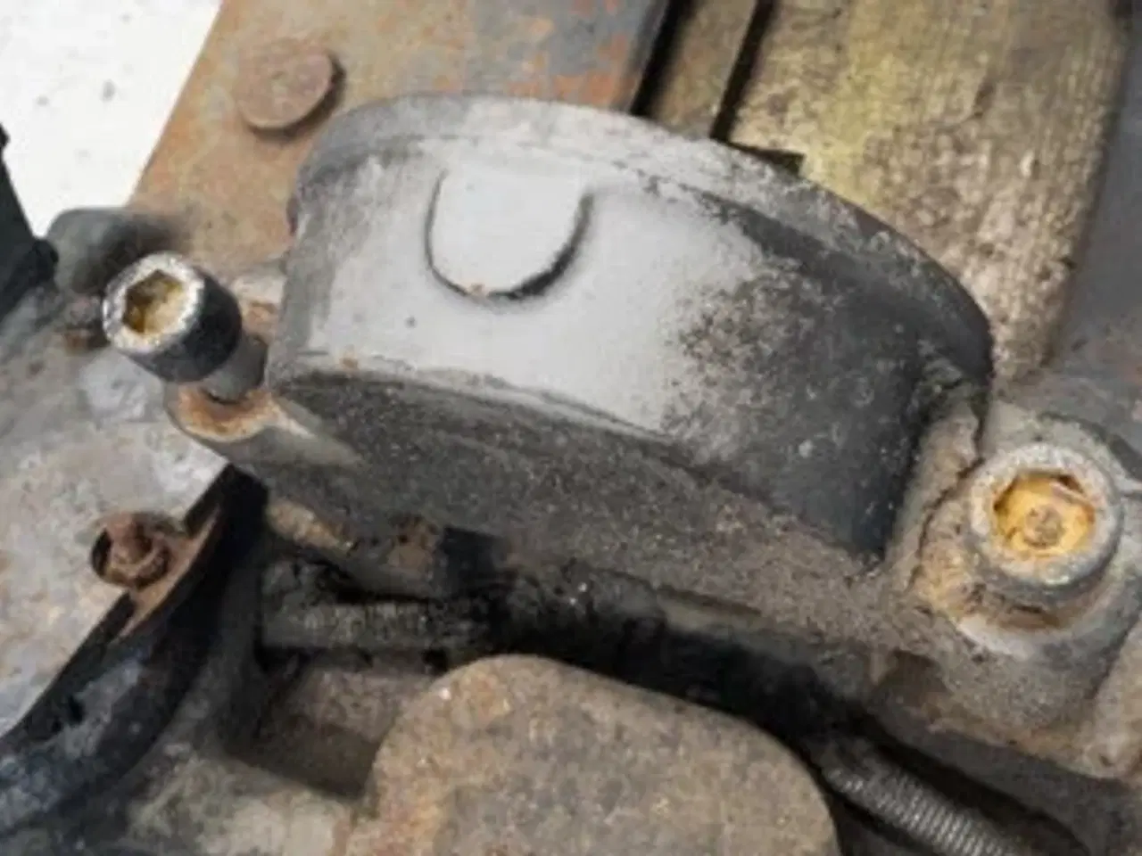 Billede 20 - Valtra T213 Forbro / Affjedring 