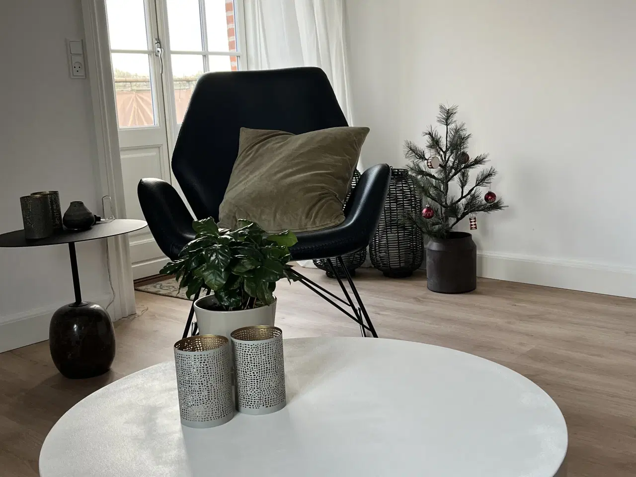 Billede 1 - Fiberbeton sofa-lounge bord