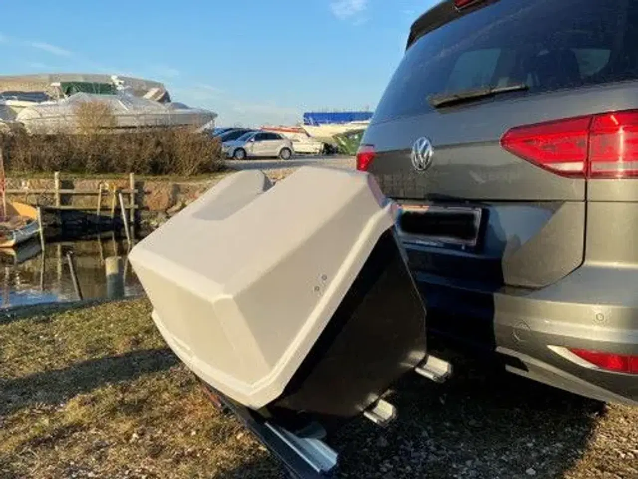 Billede 2 - Bagageboks til anhængertræk udlejes