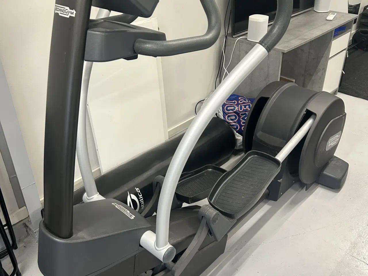 Billede 3 - Technogym Synchro Forma Crosstrainer – professione
