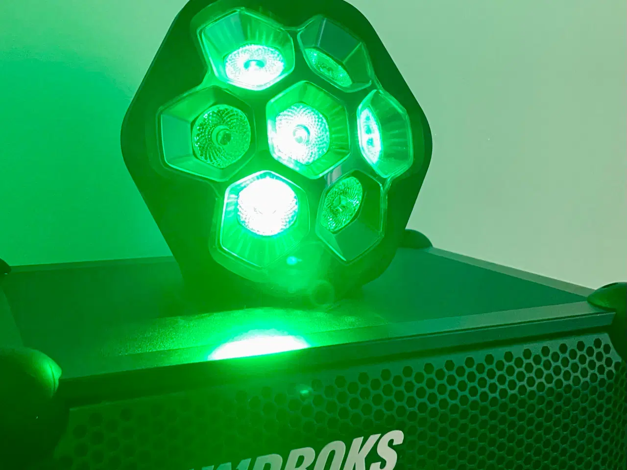 Billede 2 - Lej en Lightboks - det perfekte lys til din fest i