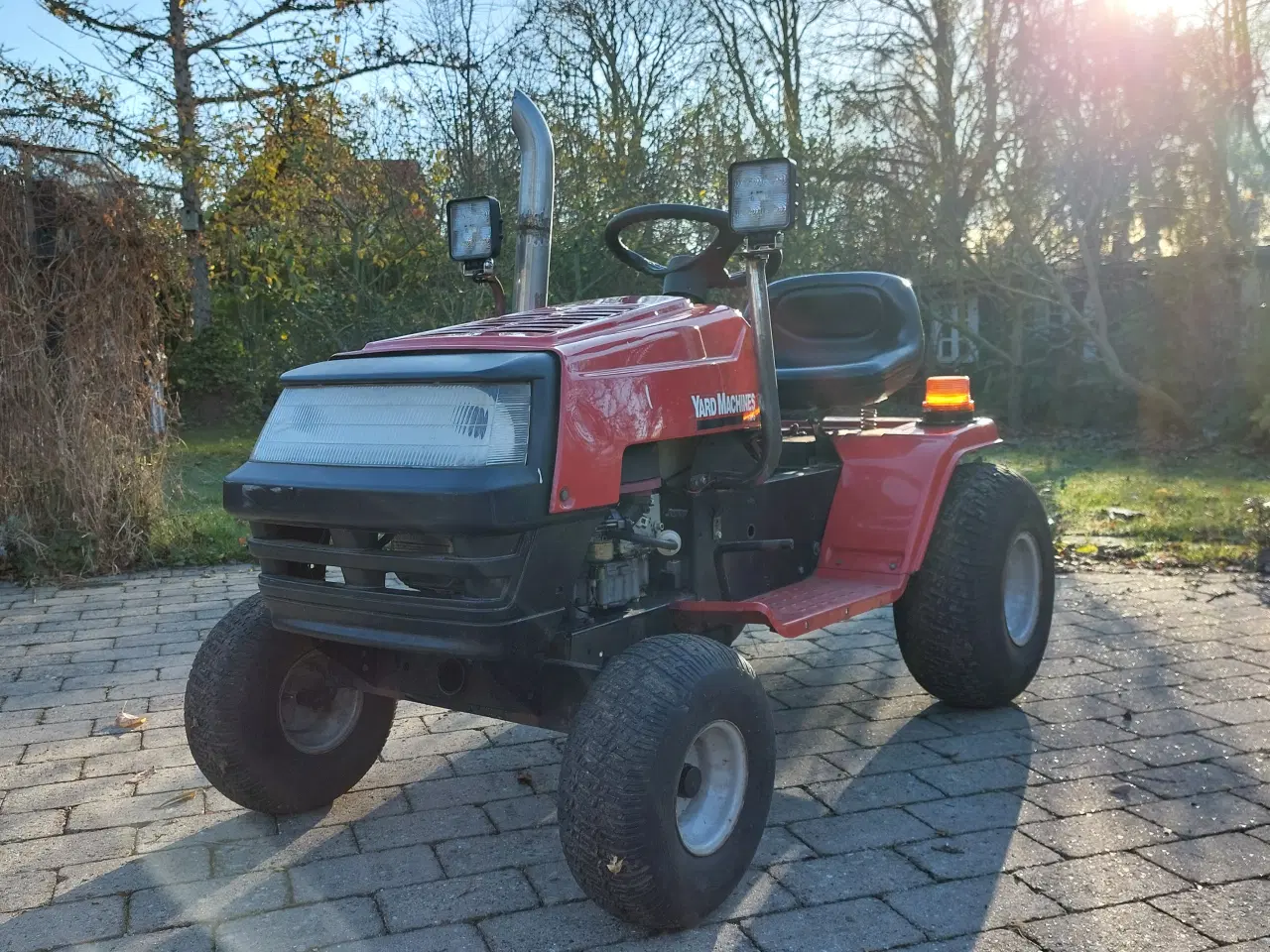 Billede 3 - MTD Yard Machines 17,5 hk havetraktor uden klippea