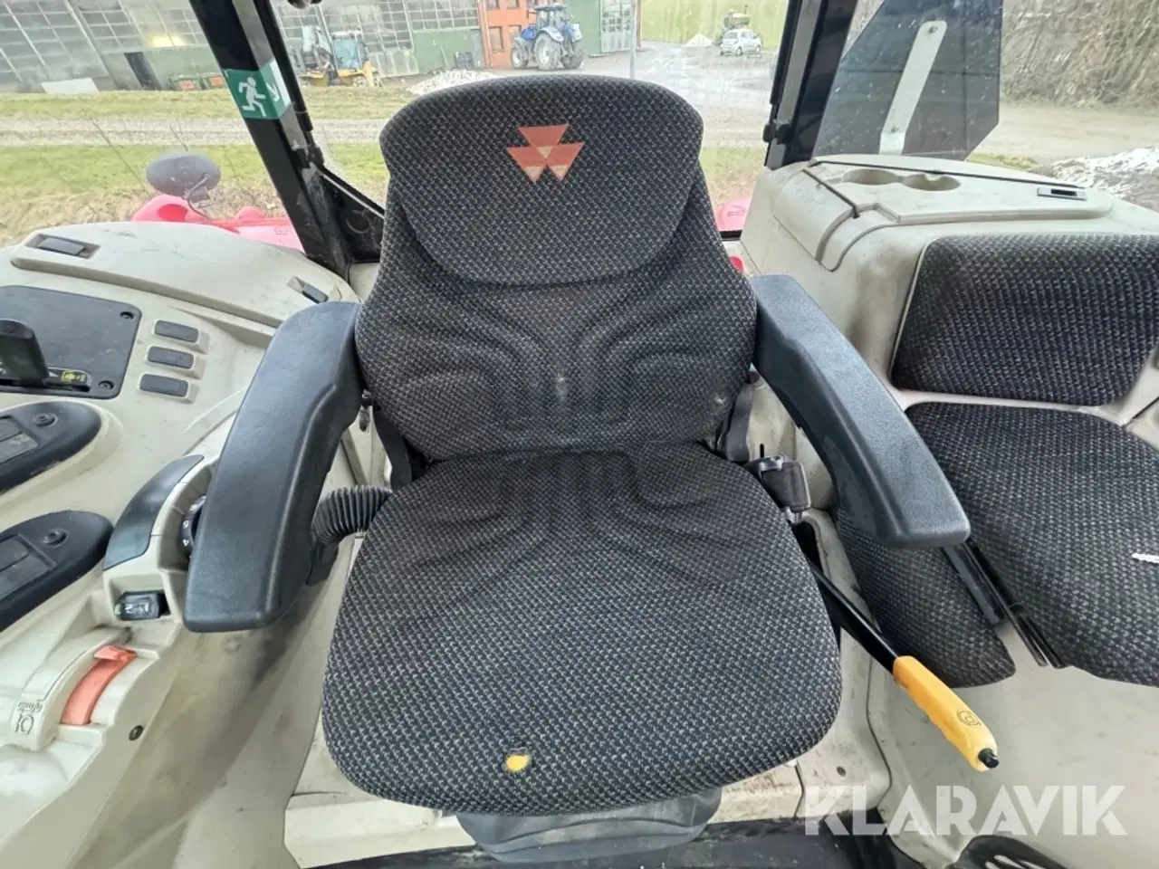 Billede 10 - Traktor Massey Ferguson 7724 S Dyna 6