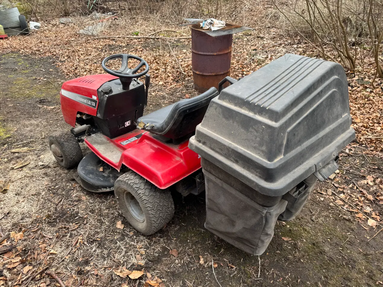 Billede 1 - Plænetraktor med mange gode dele