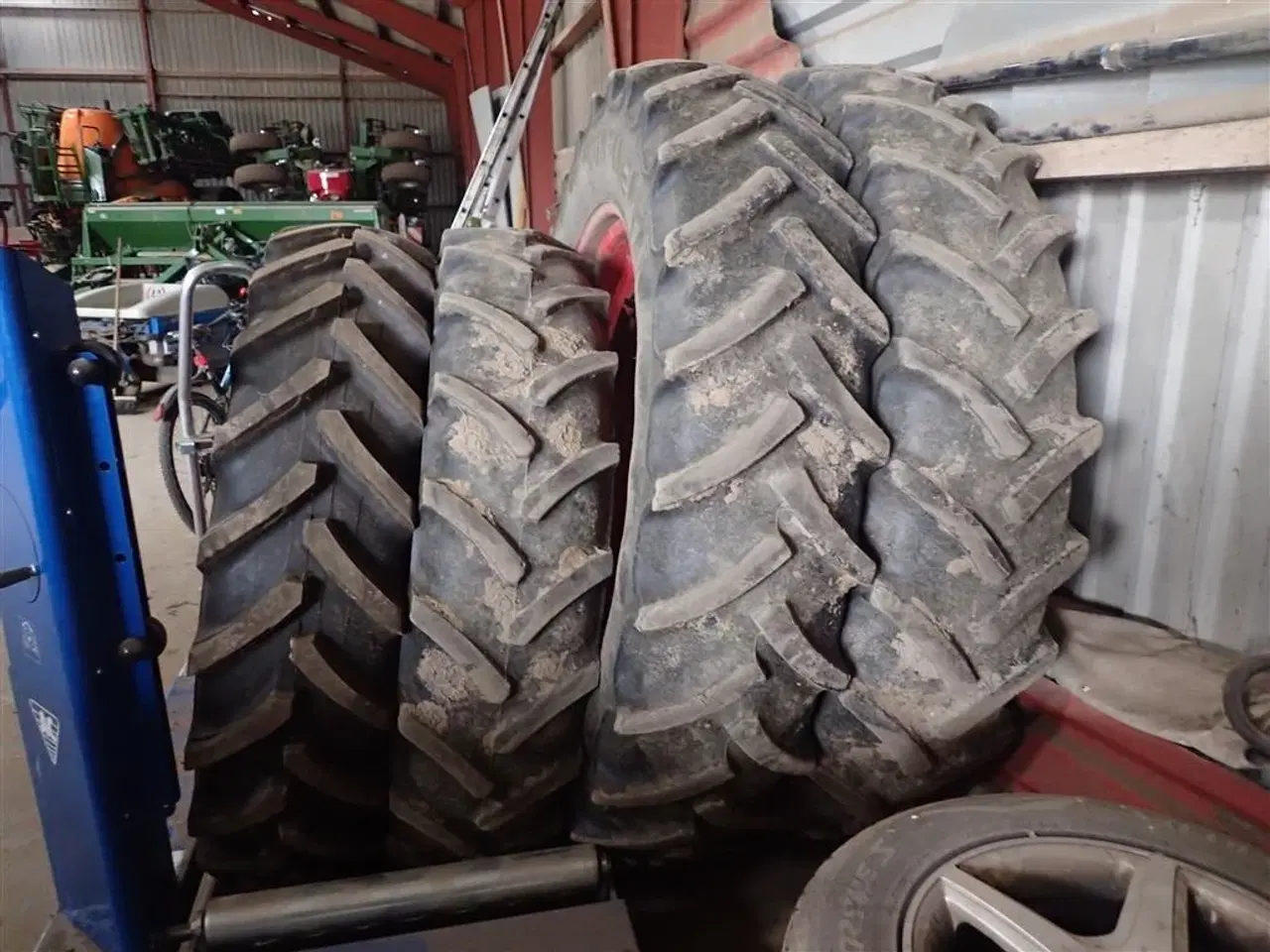 Billede 3 - Continental 380/85R46 + 340/85R36