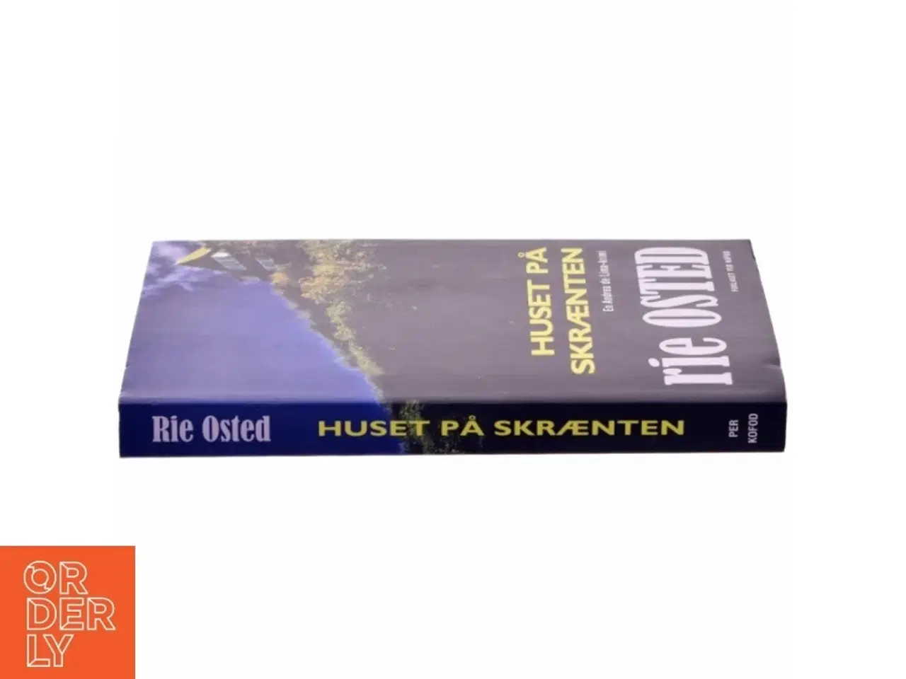 Billede 2 - Huset på skrænten : en Andrea de Lima-krimi af Rie Osted (Bog)