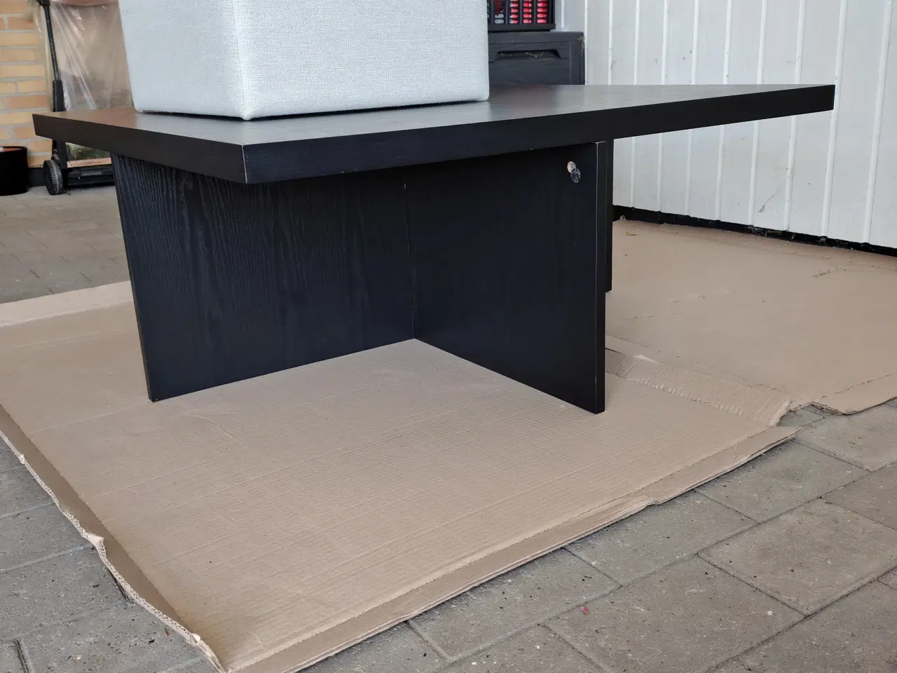 Billede 6 - Sort sofabord med 4 puffer.