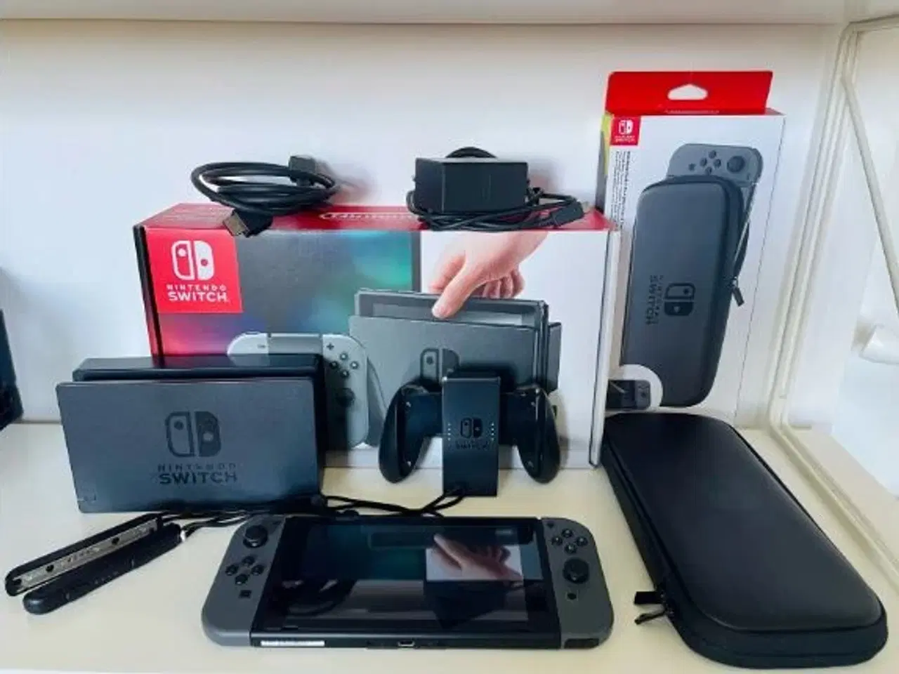 Billede 1 - Nintendo Switch Black/Grey Edition