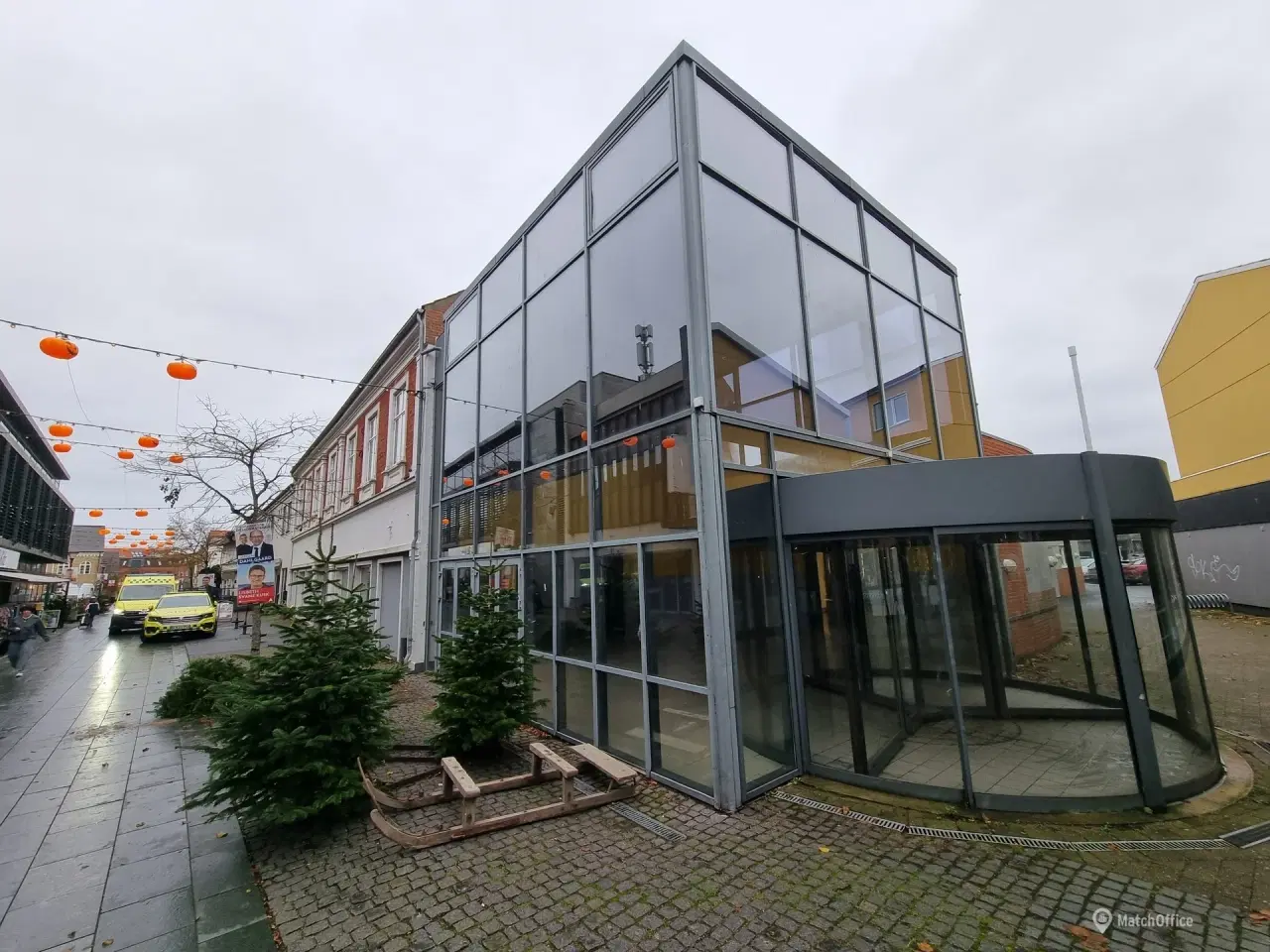 Billede 1 - Forretningsejendom - centralt i Nykøbing M