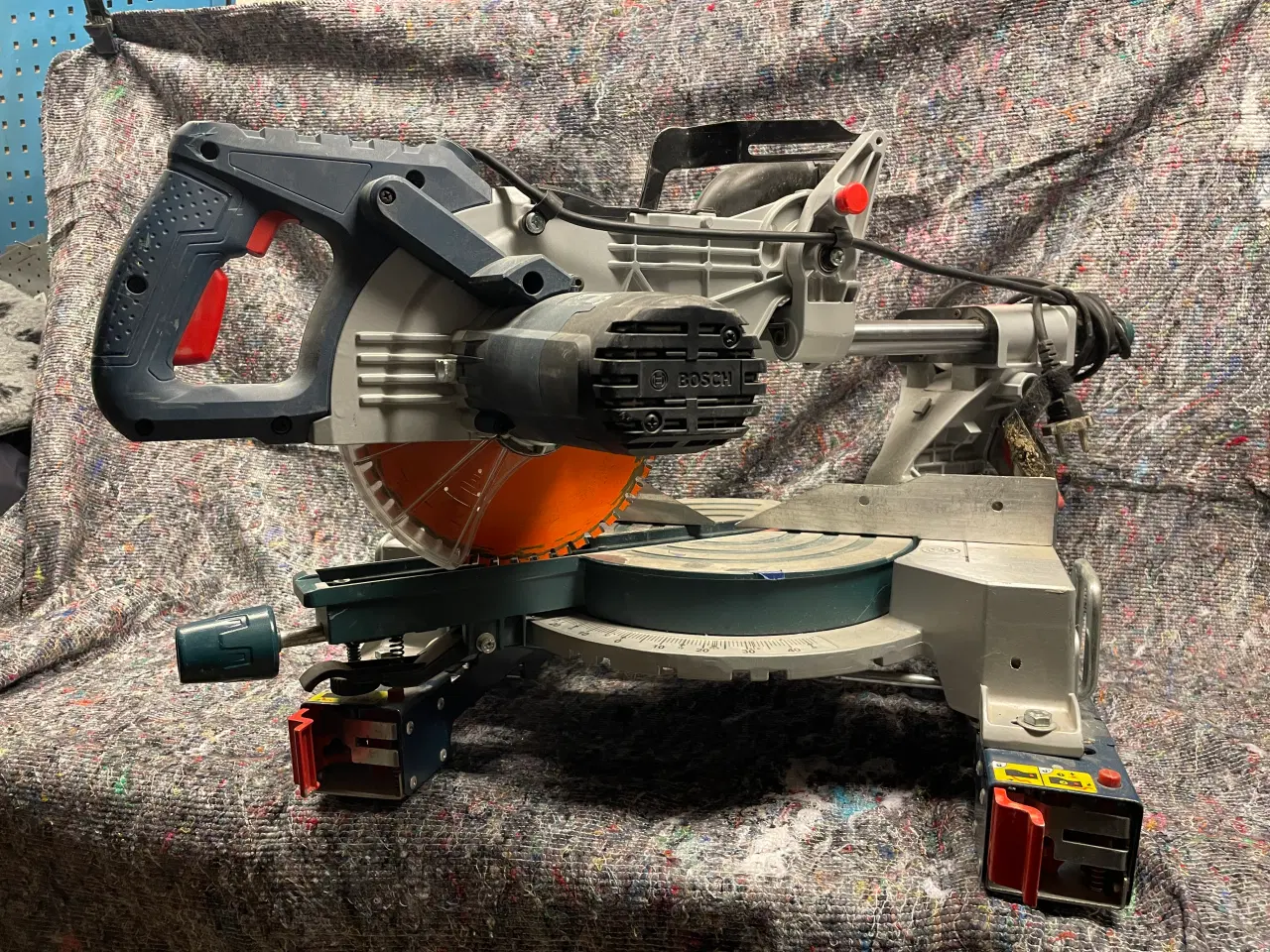 Billede 2 - Bosch GCM 80 SJ kapsav – kører fint