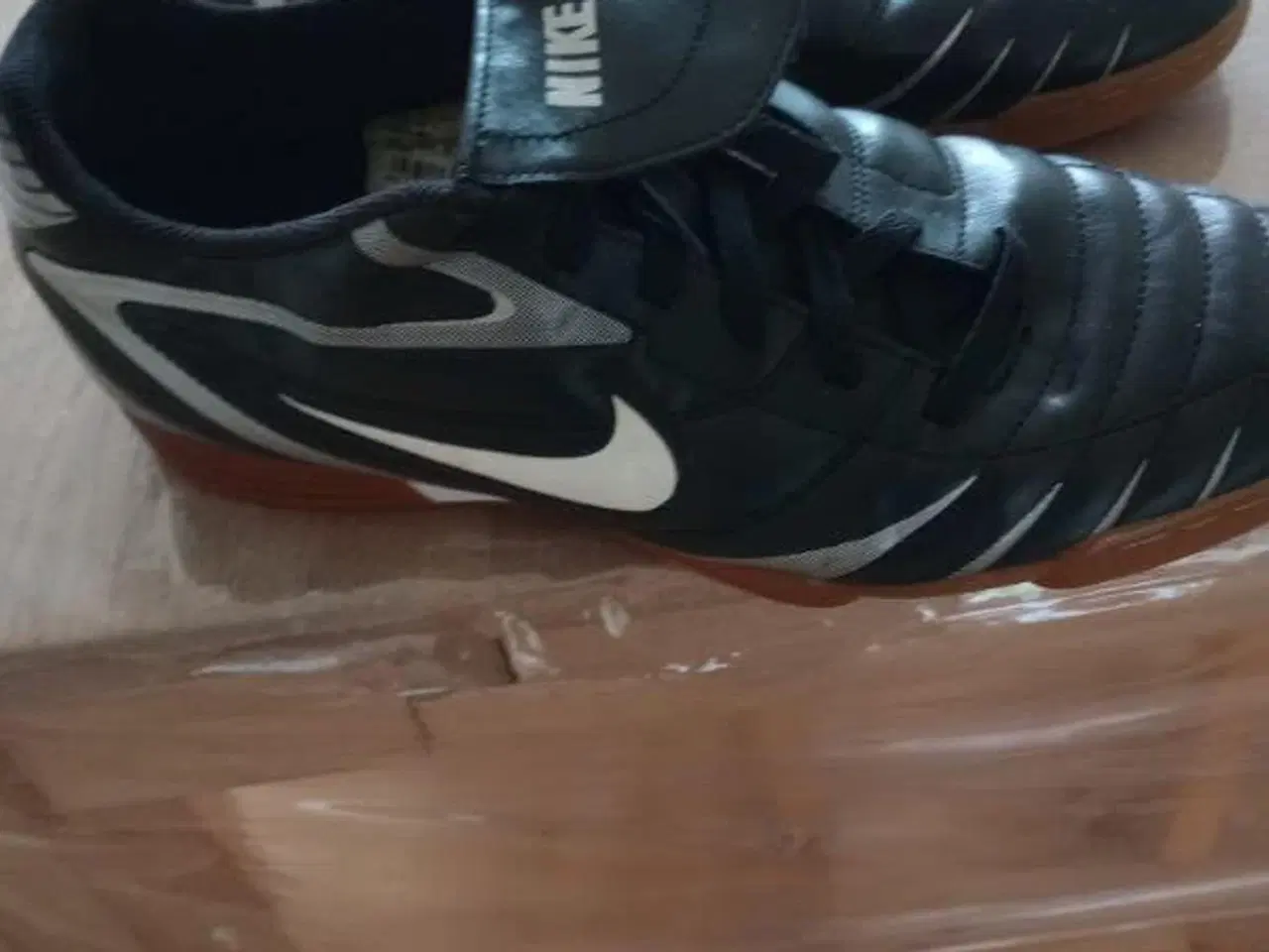 Billede 3 - Nike indendørs sko størrelse 45,5