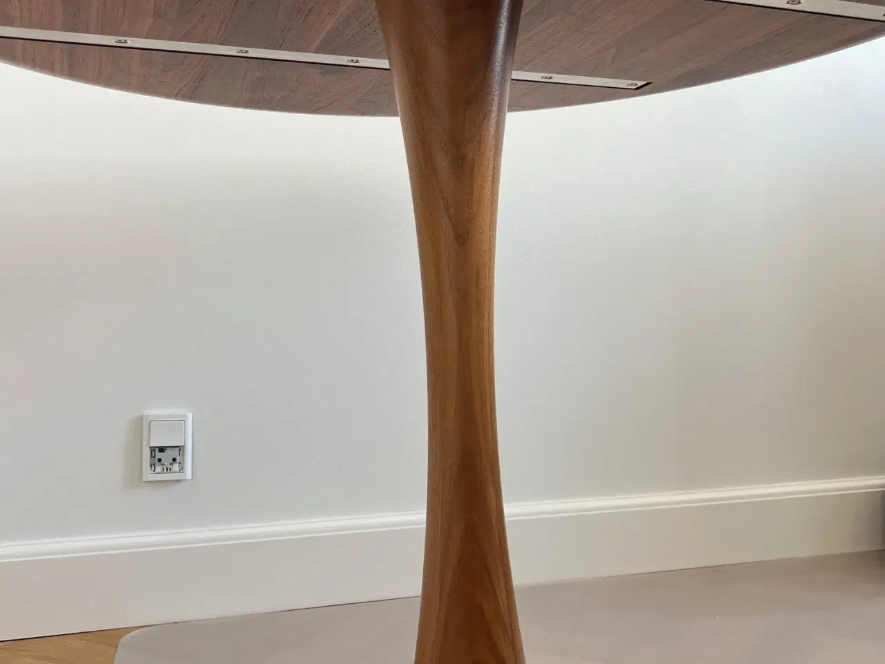 Billede 4 - Trissebord i olieret valnød