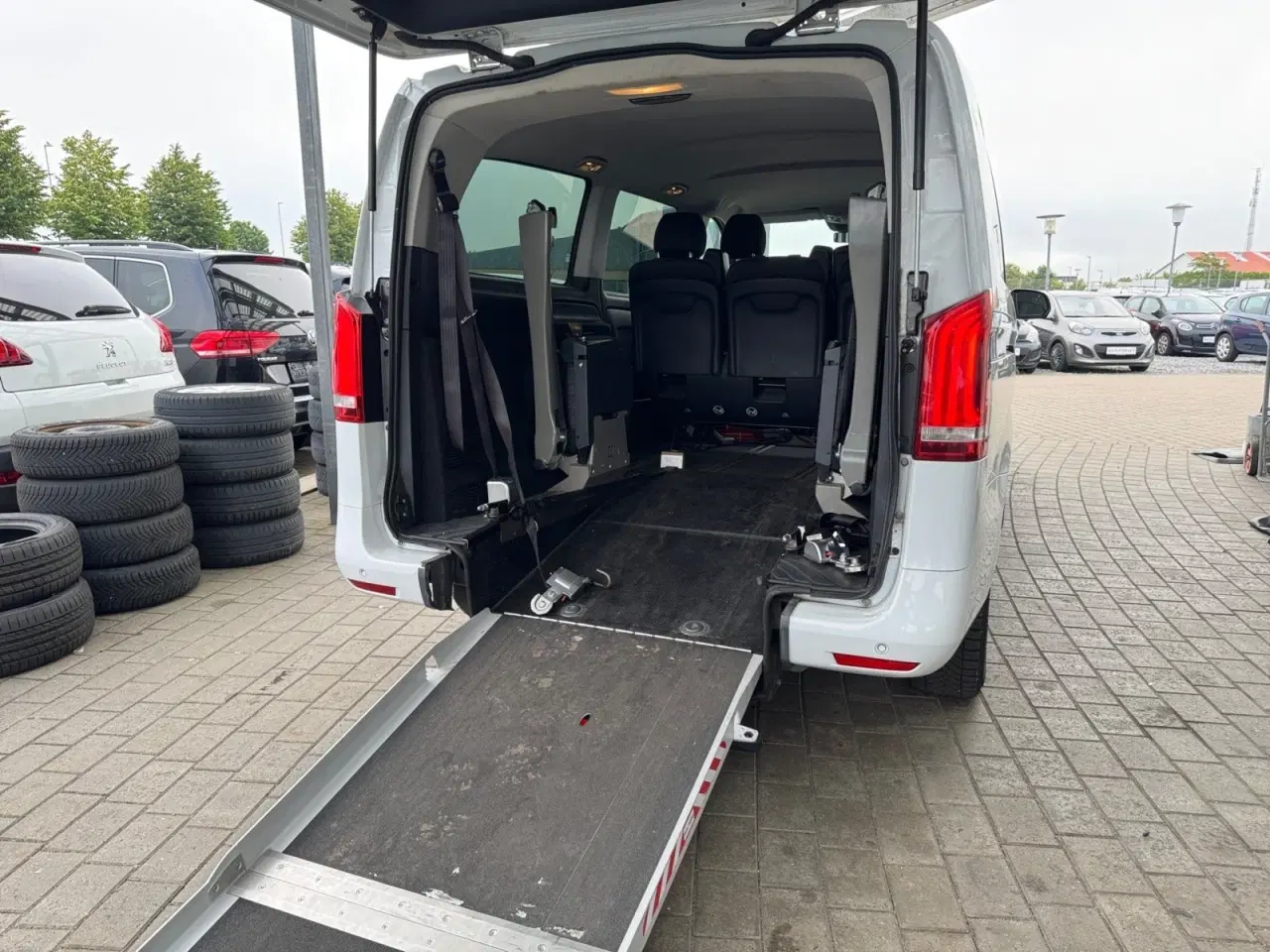 Billede 14 - Mercedes eVito 129  Tourer PRO L