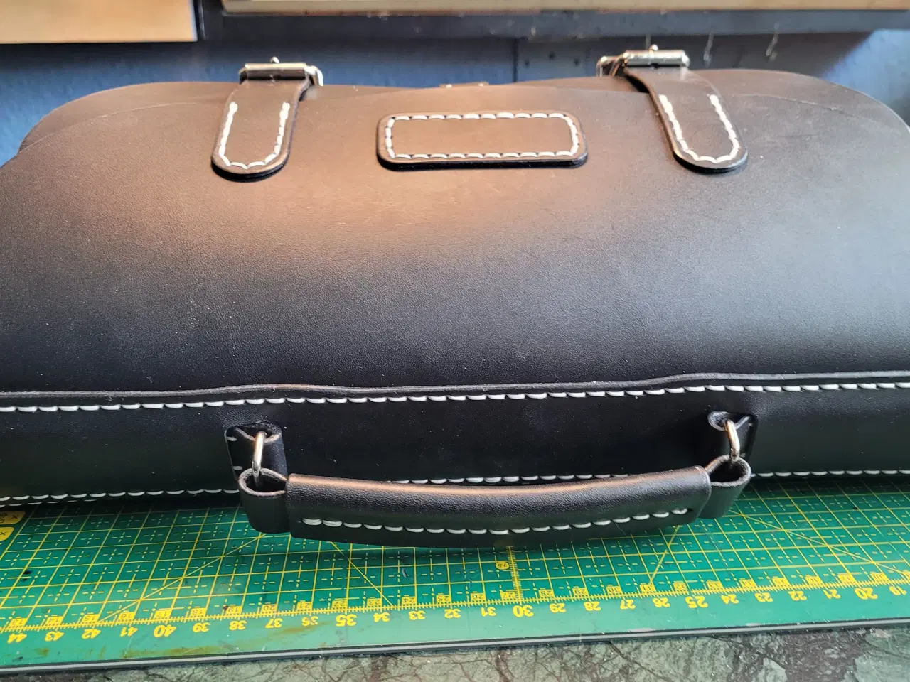 Billede 3 - Ny håndsyet lædertaske