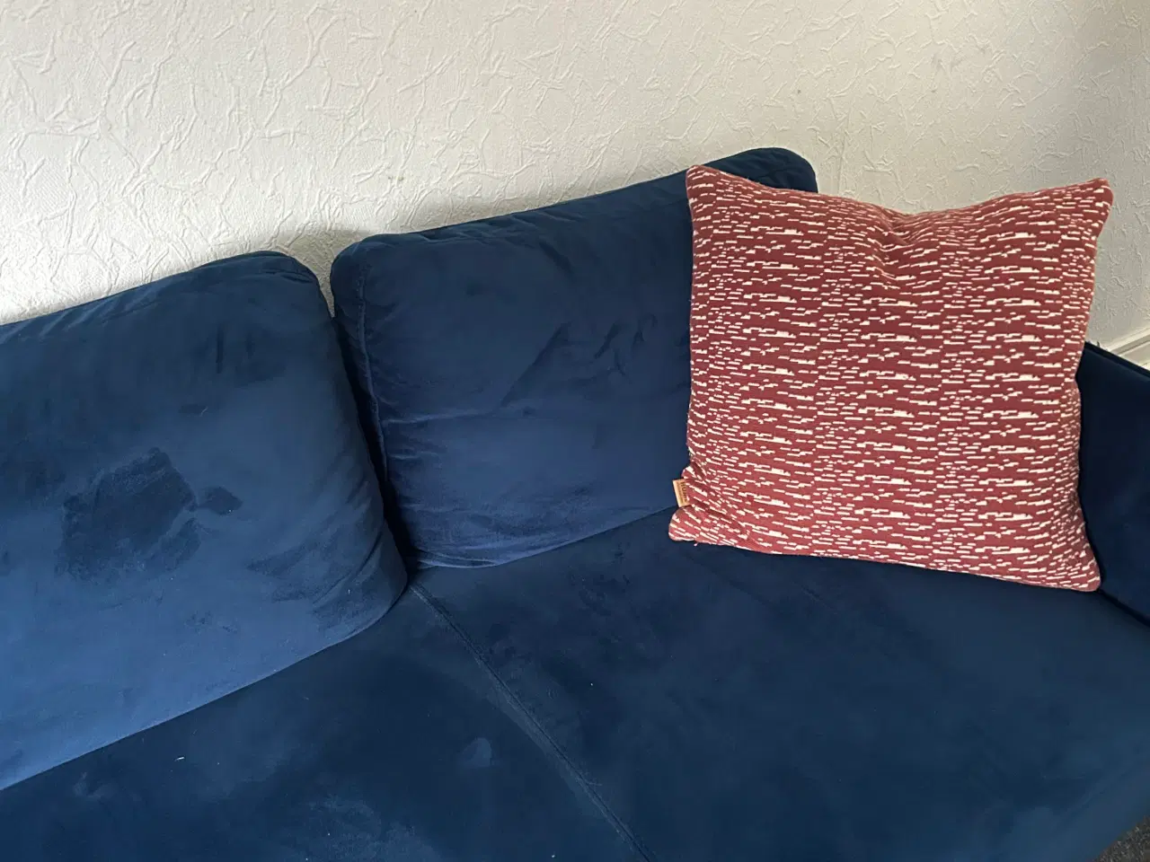Billede 4 - Blå velour sofa med chaiselong 