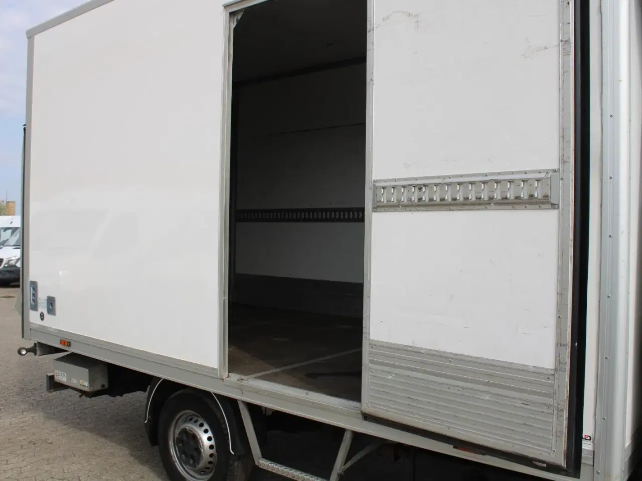 Billede 14 - Iveco Daily 2,3 35S14 Alukasse m/lift AG8