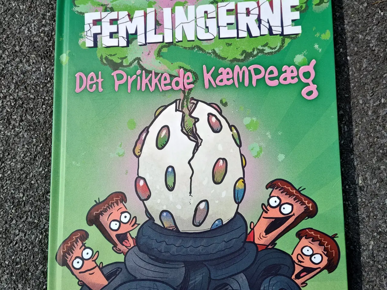Billede 1 - FEMLINGERNE Det prikkede kæmpeæg BOG