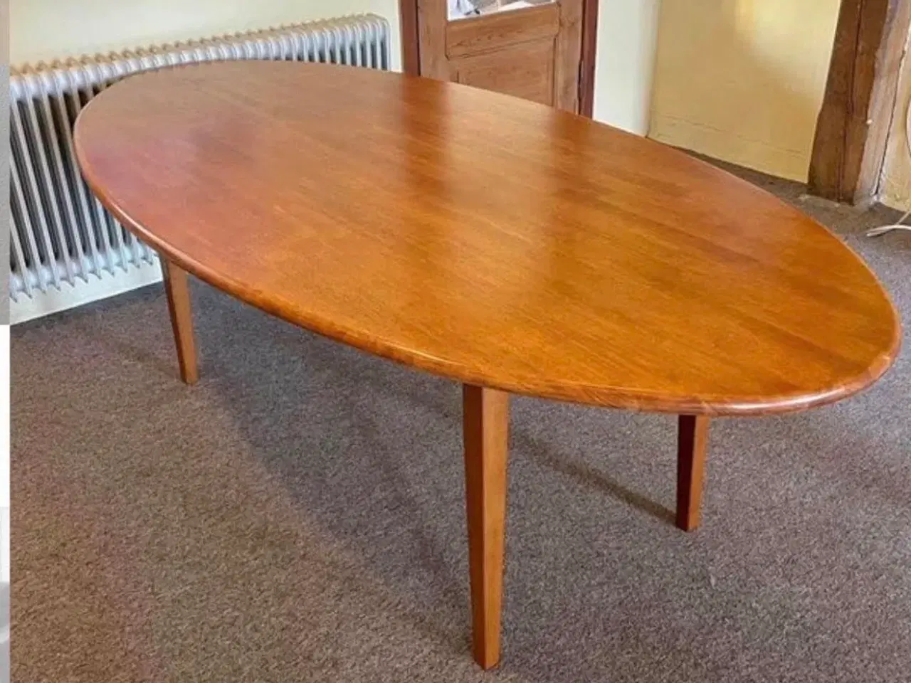 Billede 1 - Flot spisebord i kirsebærtræ